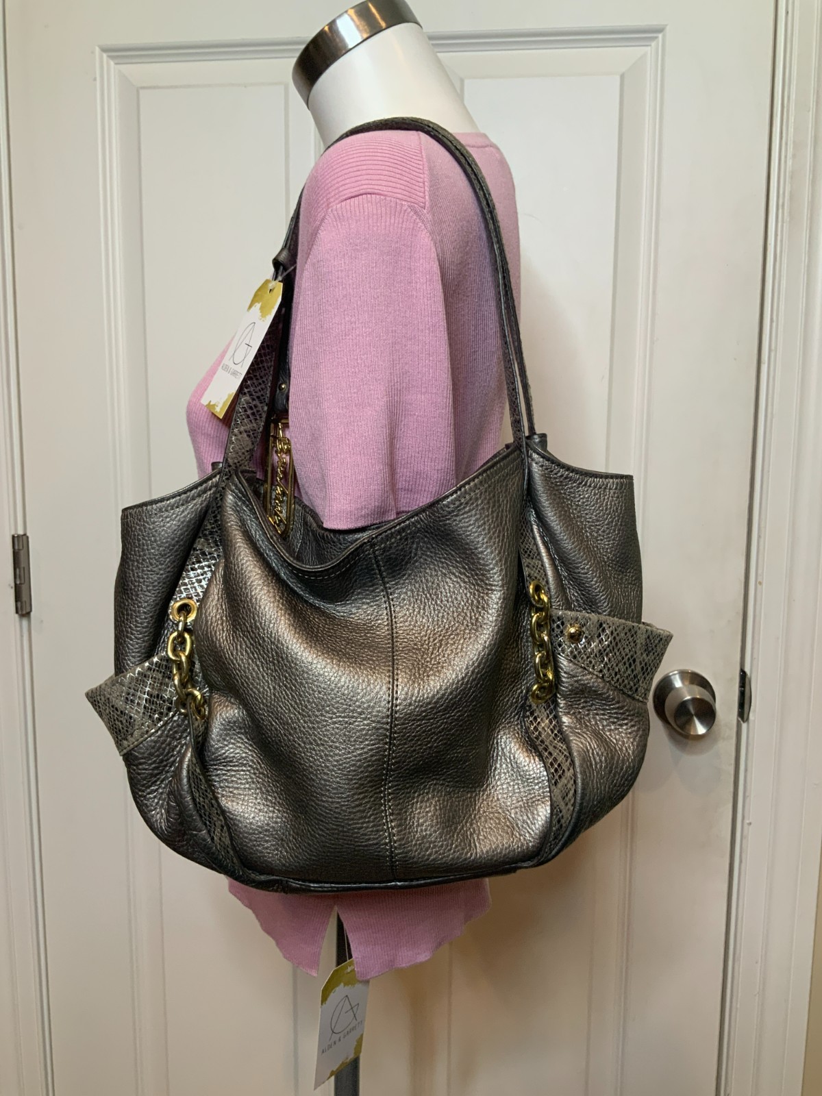 B. Makowsky Silver Pebbled Leather Double Strap Purse Bag