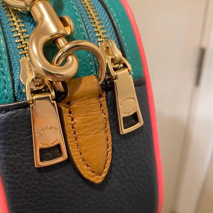 COACH Jes Double Zip Camera Bag Chalk Pebble Leather Rainbow Strap 9.6×6.3 inch