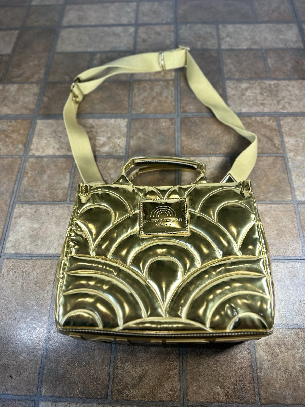 Kurt Geiger London BAG Southbank yellow Gold