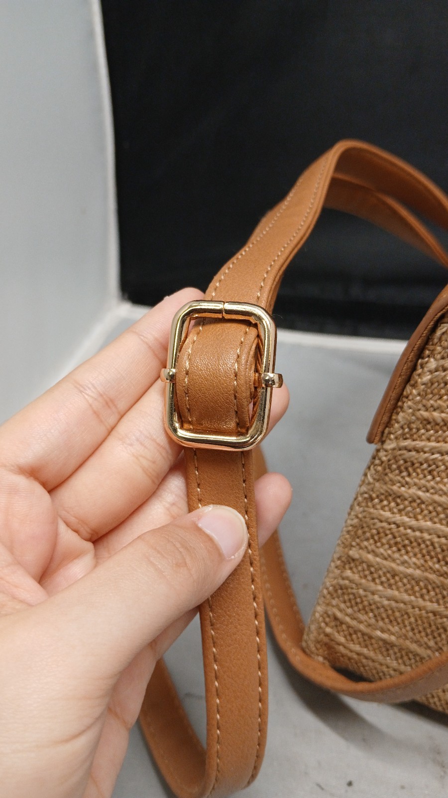 Straw Weave Crossbody Bag Sz One Brown Faux Leather Trim Flap Magnetic Closure