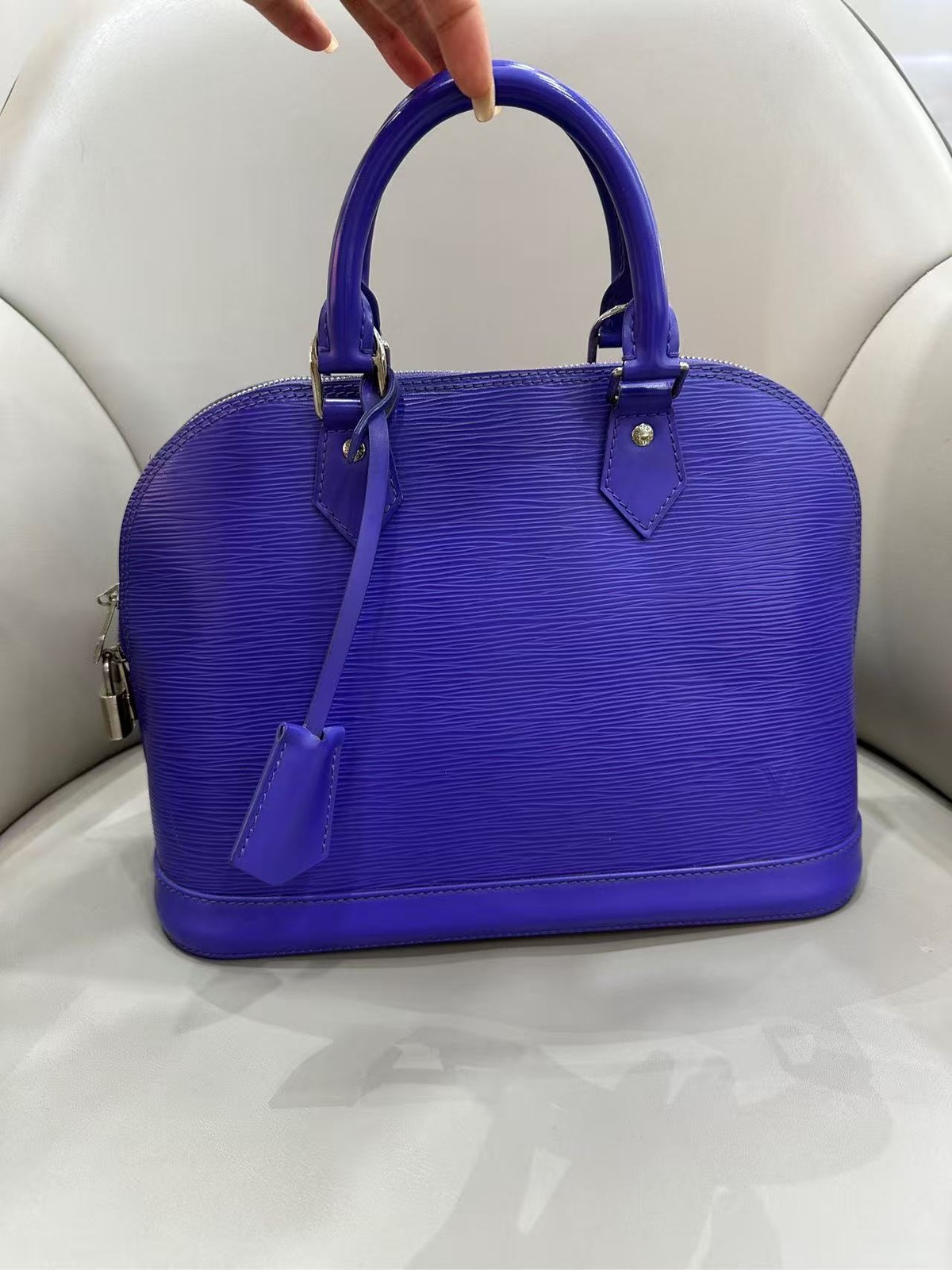 Authentic Louis Vuitton Alma PM Epi Leather Handbag