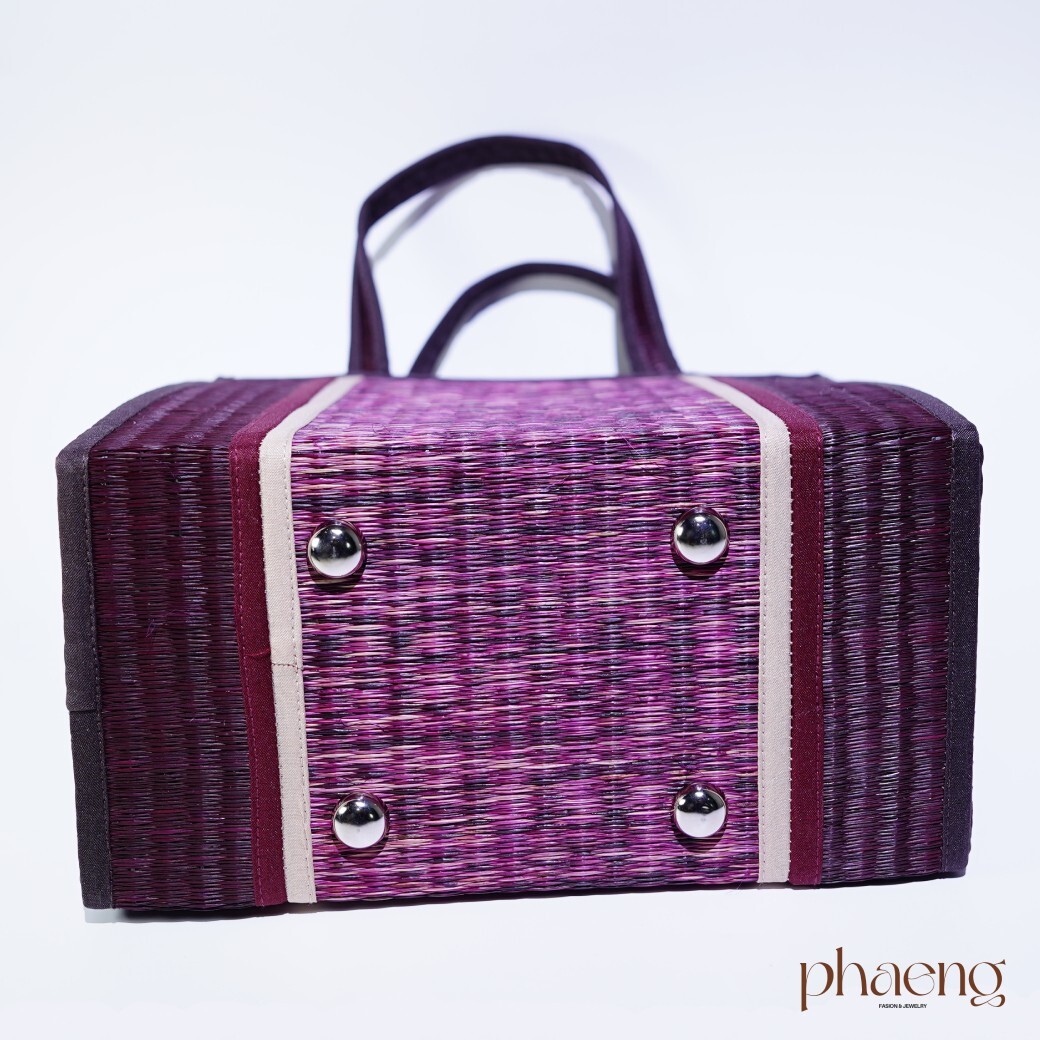 Natural Handmade Tote bag Woven from Sedge mat Carmine Red Simple Elegant