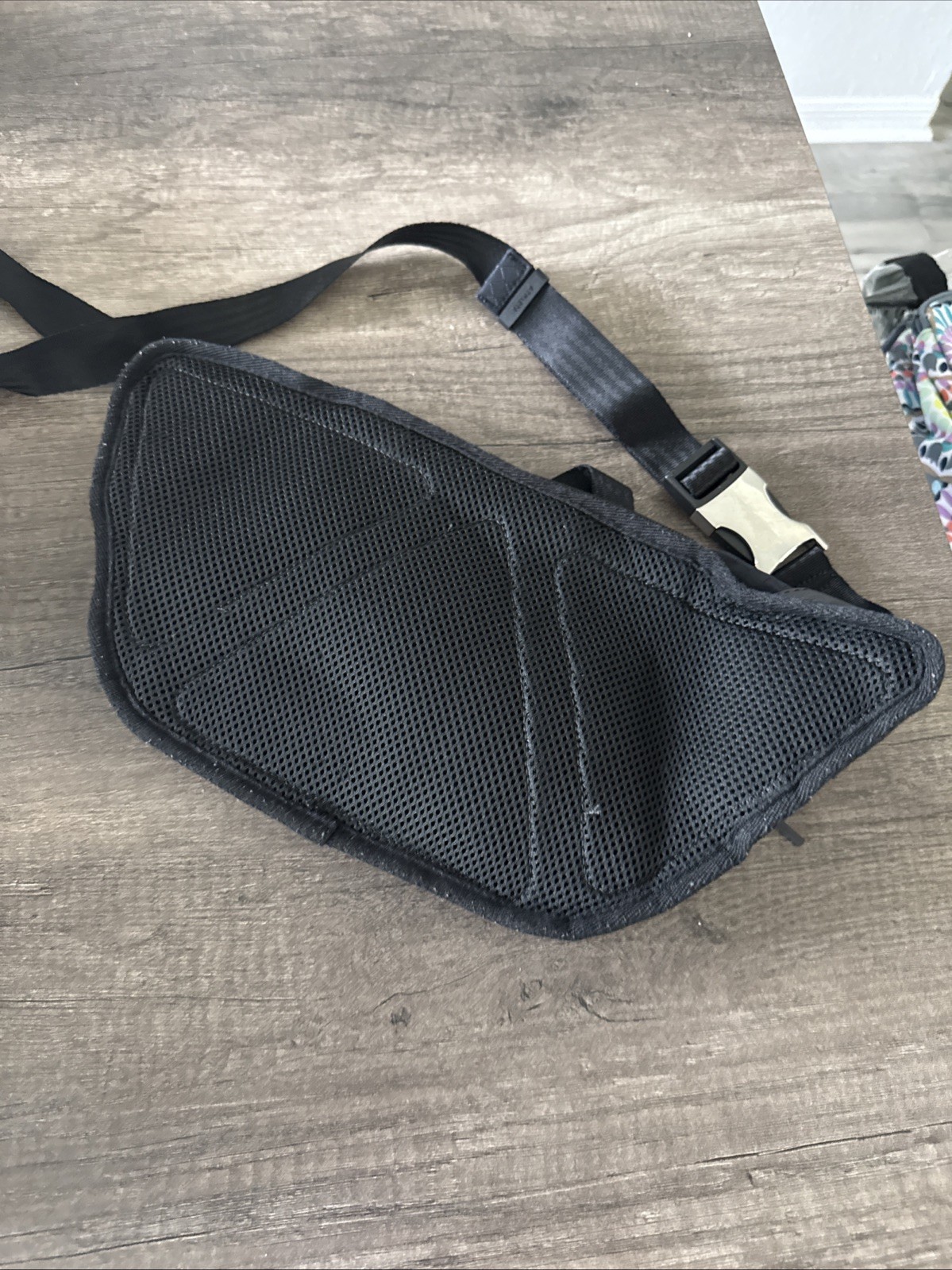 Athleta Excursion Convertible Crossbody Large Water Resistant Belt Bag Black