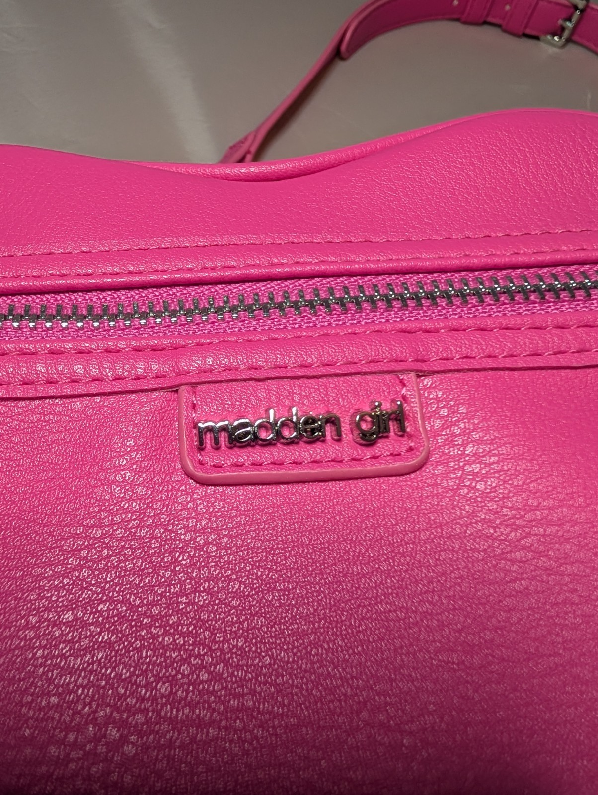 Madden Girl Pink Heart Crossbody Purse w/ Rhinestone Coin Pouch EUC