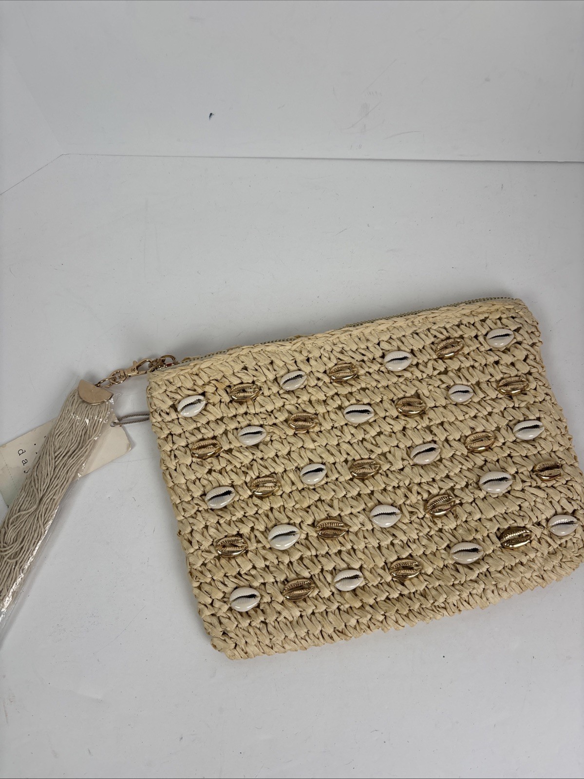 A New Day Target Clutch Purse Sea Shell Zipper Closure Inside Pocket NWT