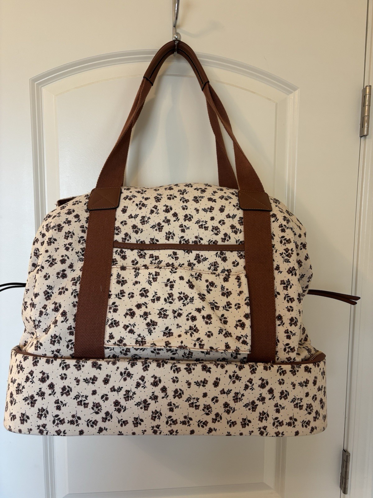 Poppy & Peonies Floral Weekend Voyager Tote Bag