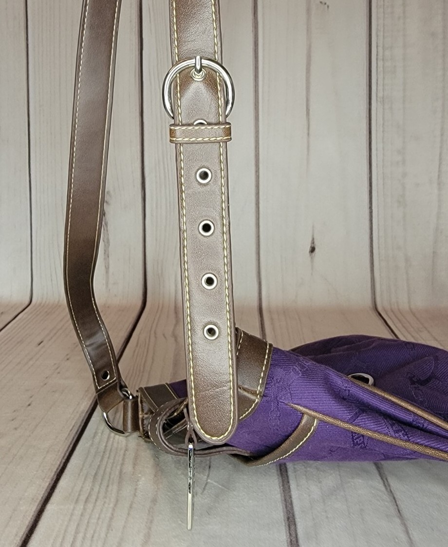 Chaps Small Multi-pocket Crossbody/Shoulderbag Purple/Brown Adjustable Strap