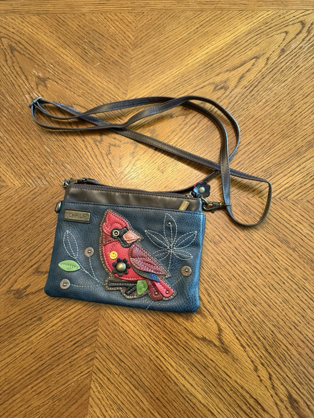 ❤️🐦 CHALA Cardinal Bird Cell Phone Crossbody Purse – Navy Blue Vegan Leather