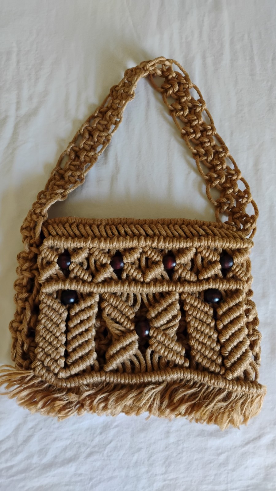 Boho Chic Macramé Shoulder Bag Authentic Vtg Tan 70s Knotted Cord Wood Beads EUC