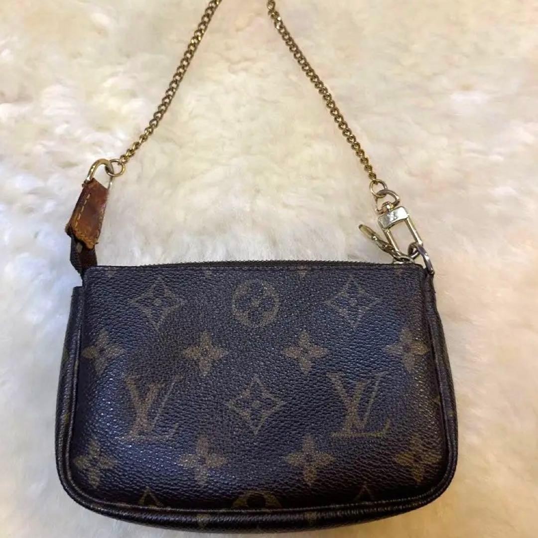 Louis Vuitton Mini Pochette Monogram Leather Brown Authentic Crossbody Bag