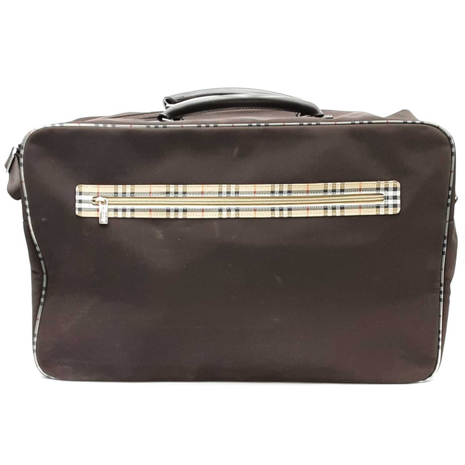 Burberry Brown Plaid Fragrance Travel Bag Sd0525oxsa