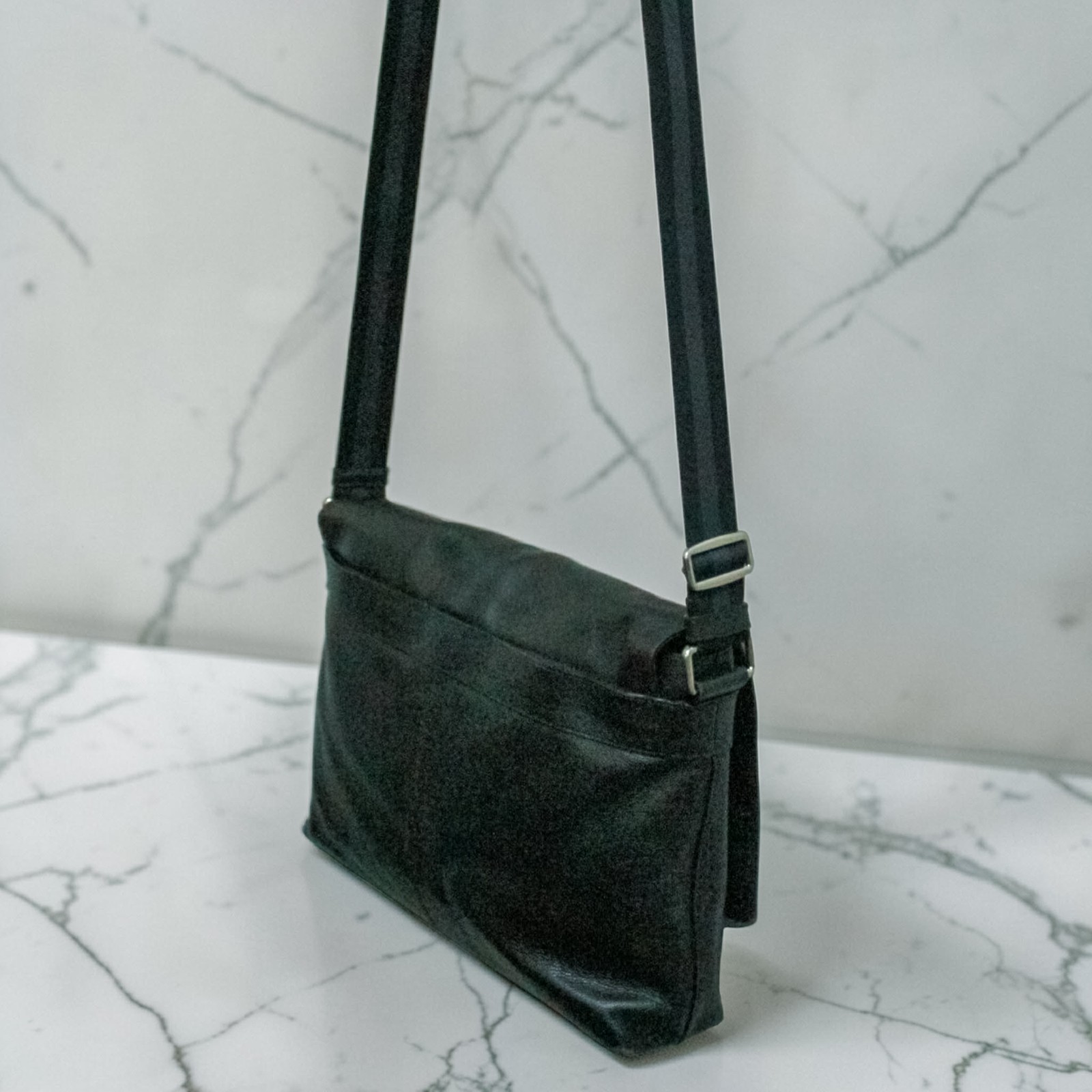 COACH Charles Black Leather Shoulder/Crossbody Messenger Bag Unisex