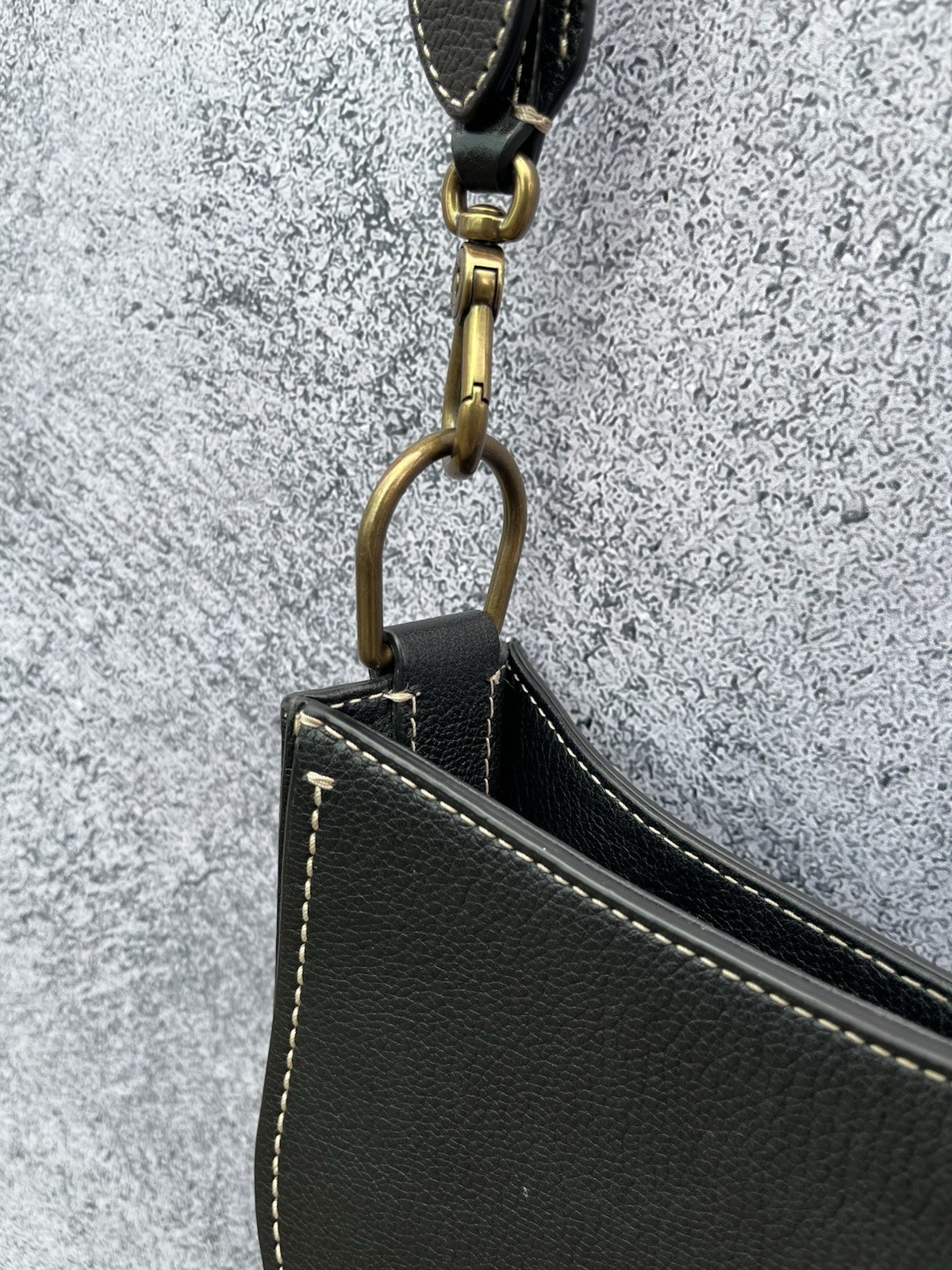 Lauren Ralph Lauren Black Pebbled Leather Crossbody Convertible Bag Millbrook
