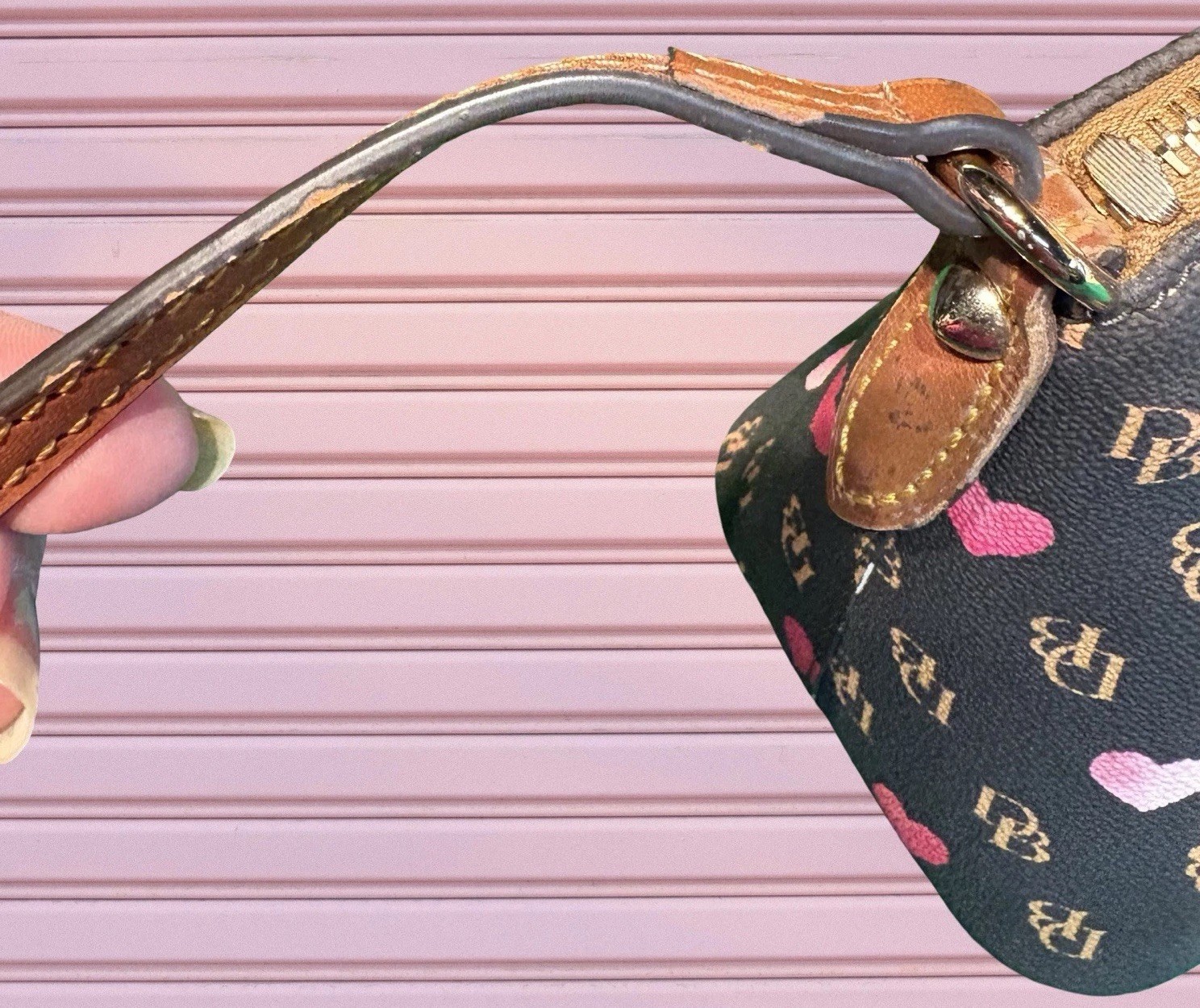 Dooney Bourke Brown Pink Gretta Novelty Hearts Logo Monogram Suki Crossbody Bag