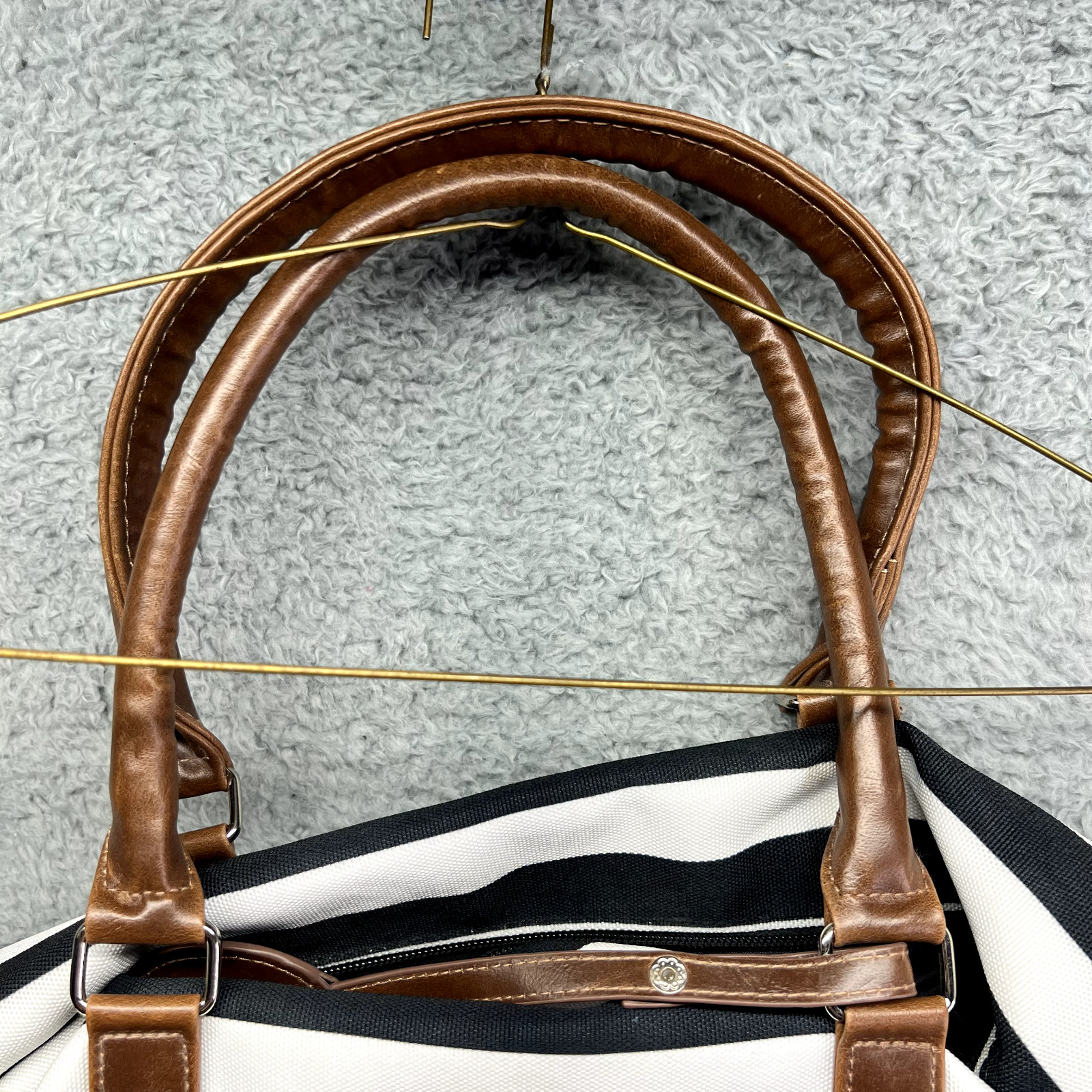 Von Maur Tote Bag Large Brown White Black Striped Travel Zipper Close