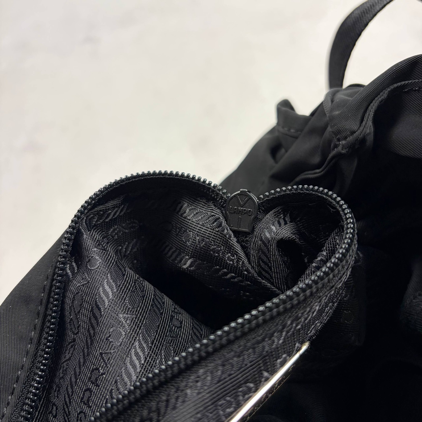 ❗️VERY RARE❗️PRADA Vintage Red Tab Nylon Bag Large