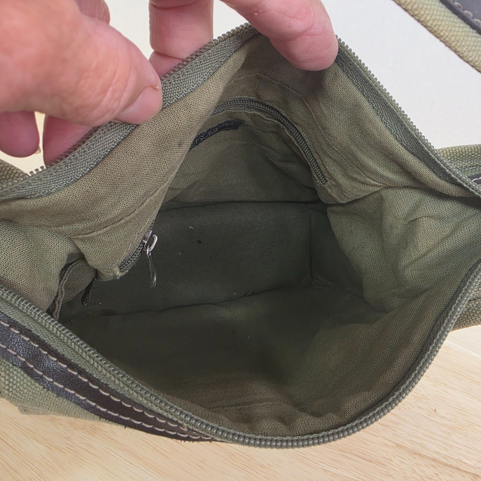 Y2K American Eagle Outfitters Green Canvas Shoulder Bag Buckle Flap Silver Ring