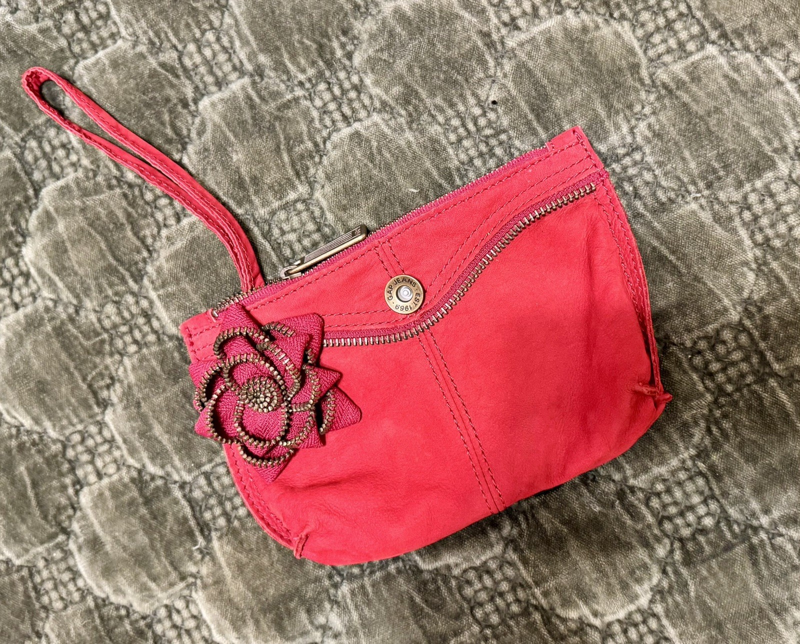 Classic Gap Jeans 1969 Red Leather Suede Zipper Rosette Rose Wristlet