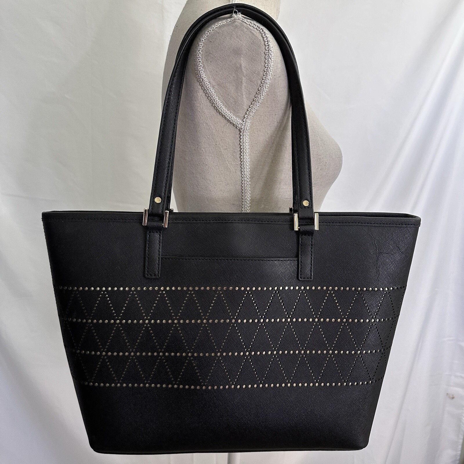 Michael Kors Jet Set Travel Tote Black w/ Gold Laser Cut Design Large Tote