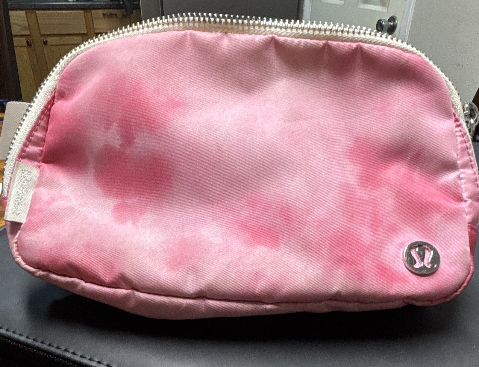 lululemon Pink Tie Dye Crossbody Belt Bag Zip Adjustable Strap Pockets