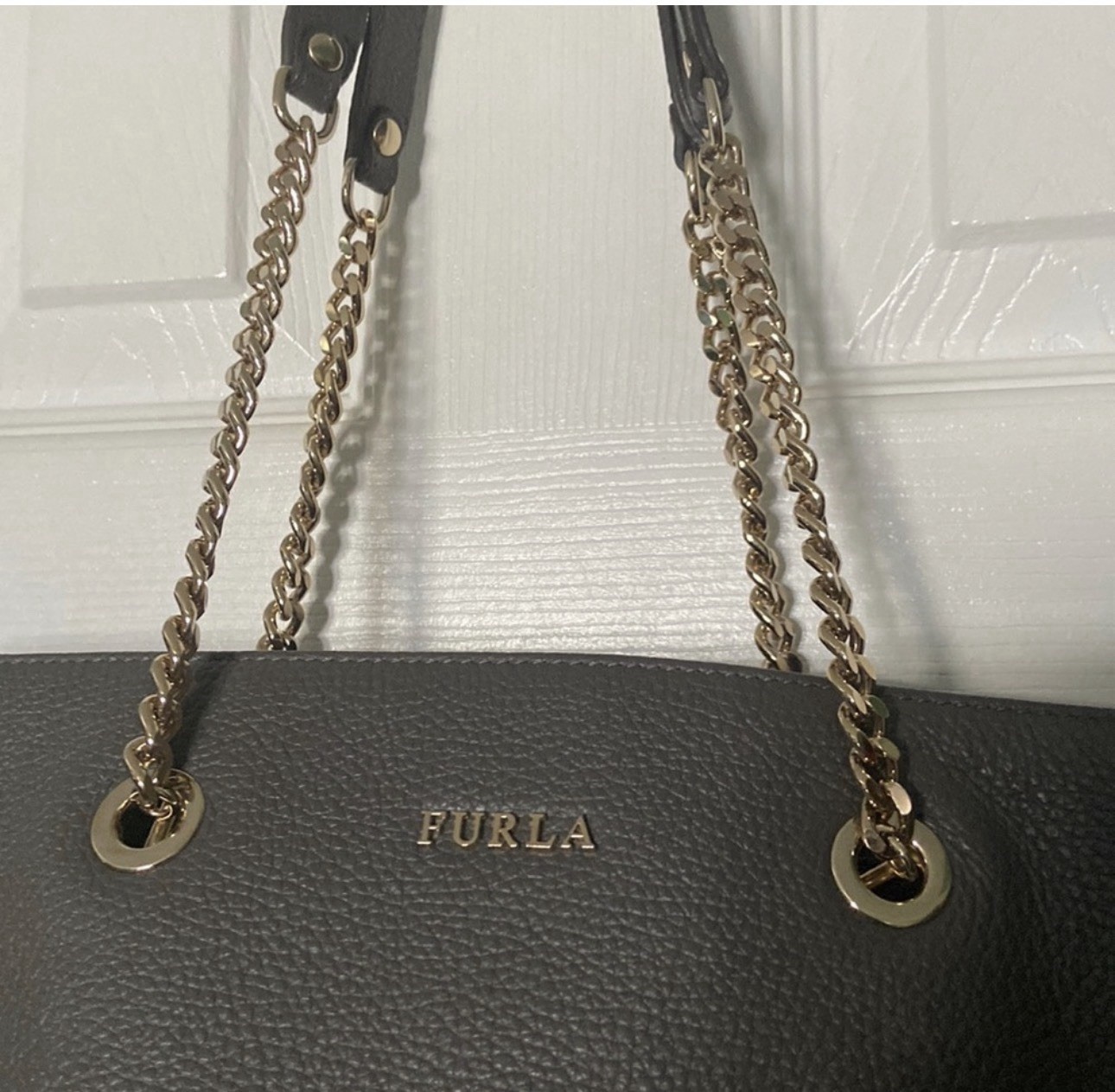 Furla Julia chain leather tote bag inside pocket