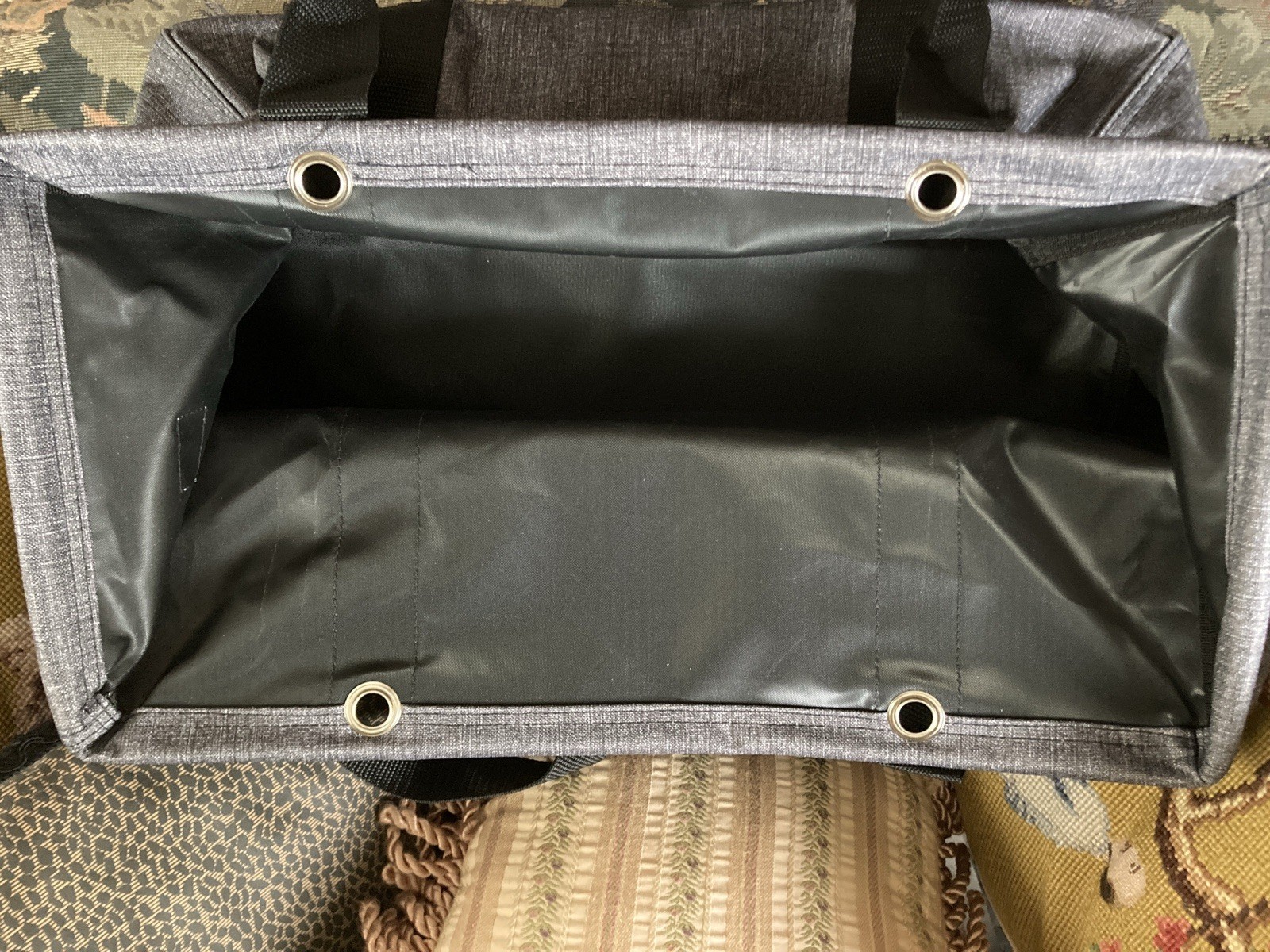 Thirty-One Medium Utility Tote Charcoal Crosshatch Dark Gray