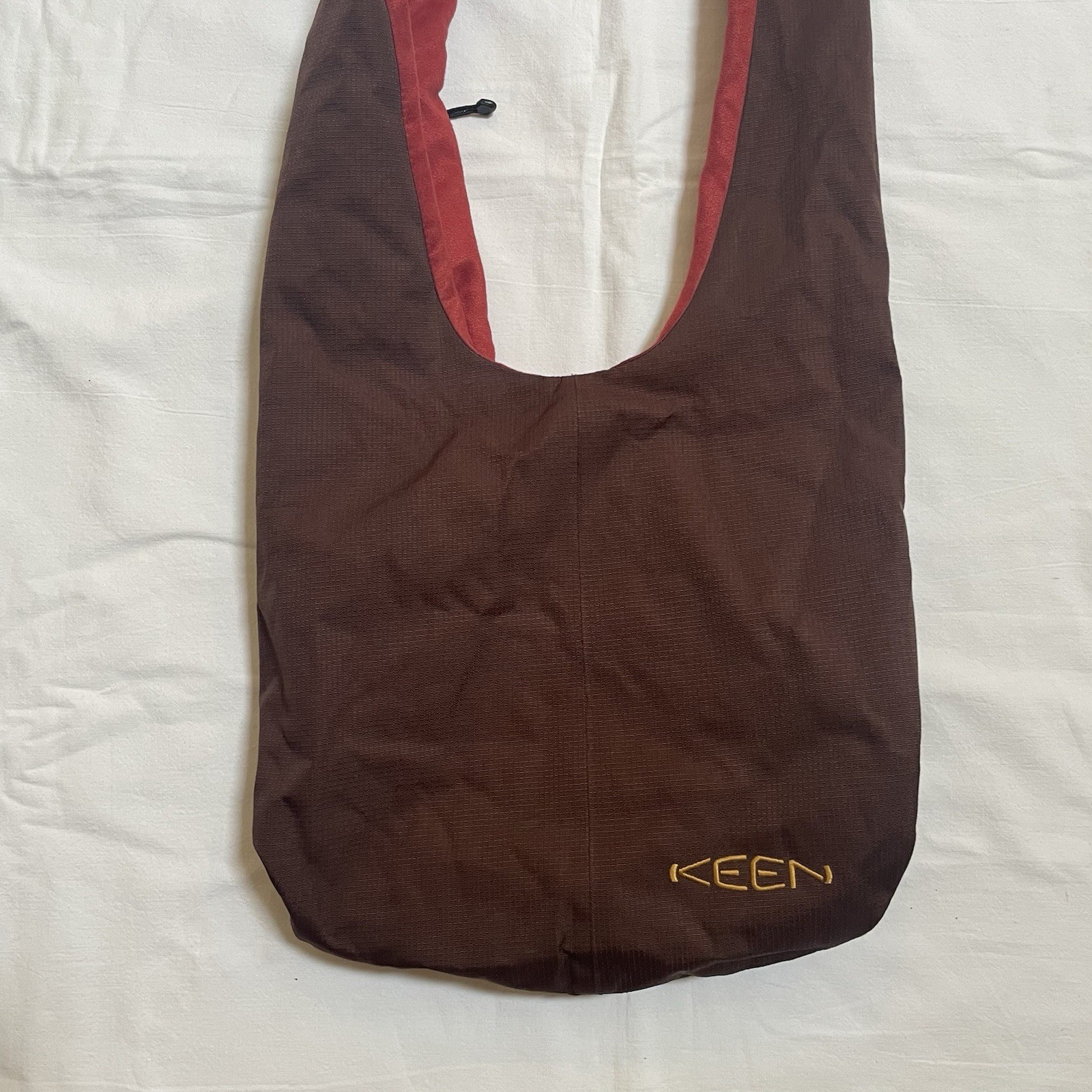Keen Hybrid Transport Tote Shoulder Bag Reversible Brown Red Tote Travel Purse