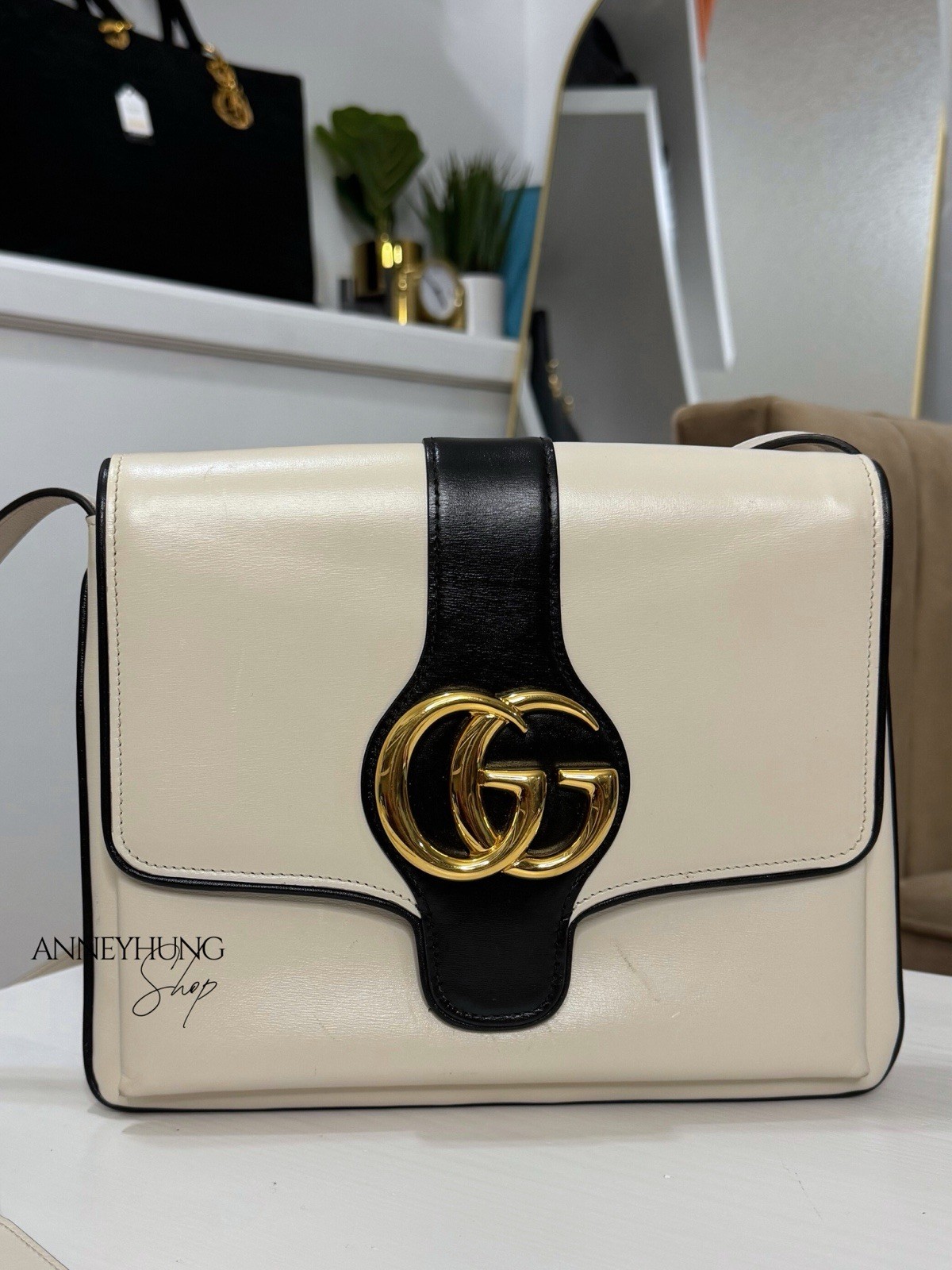 Authentic Gucci Arli Shoulder Bag Leather Medium