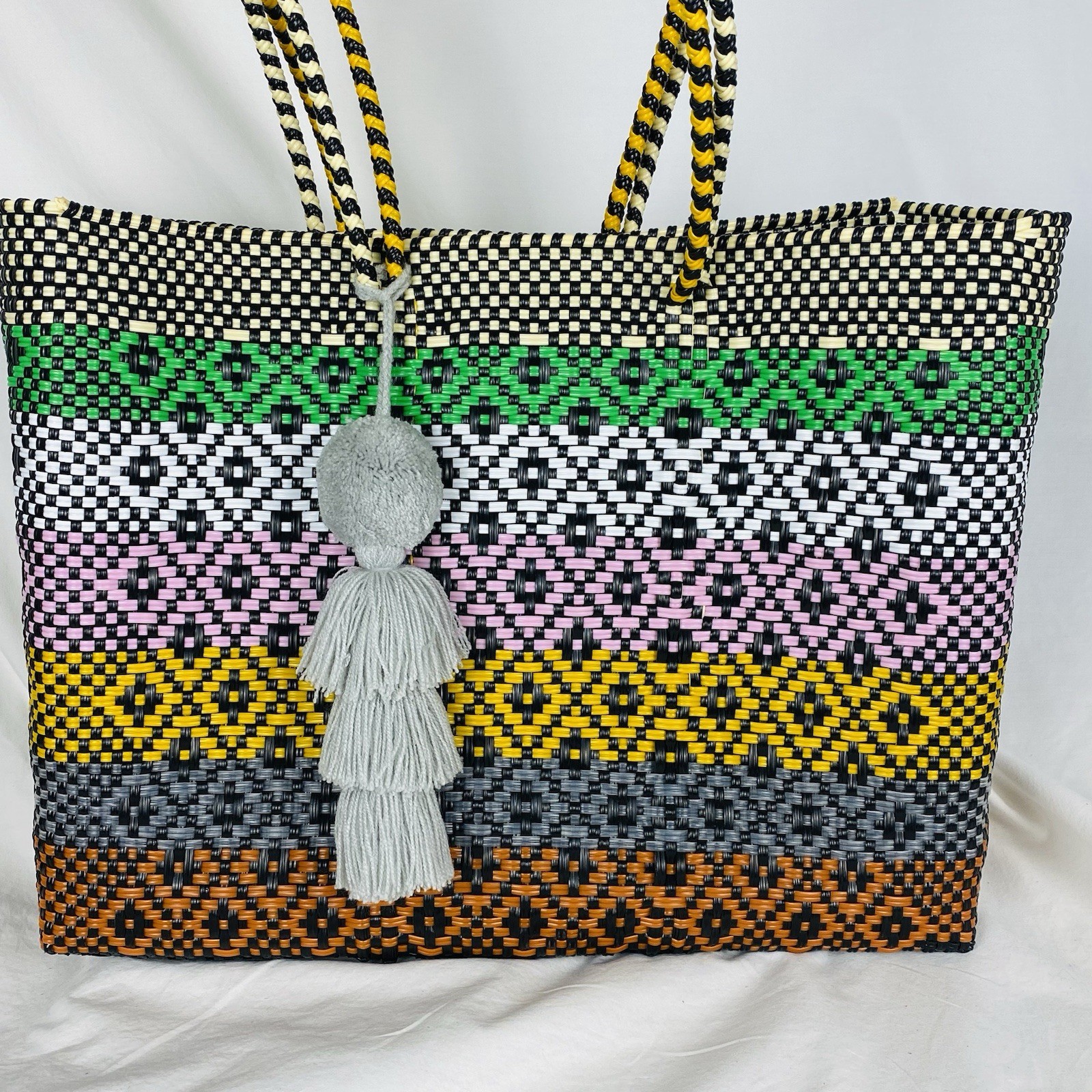 Oaxaca Mexico Hand Woven Recycled Plastic Large Market /Beach Tote Bag w Pom-Pom