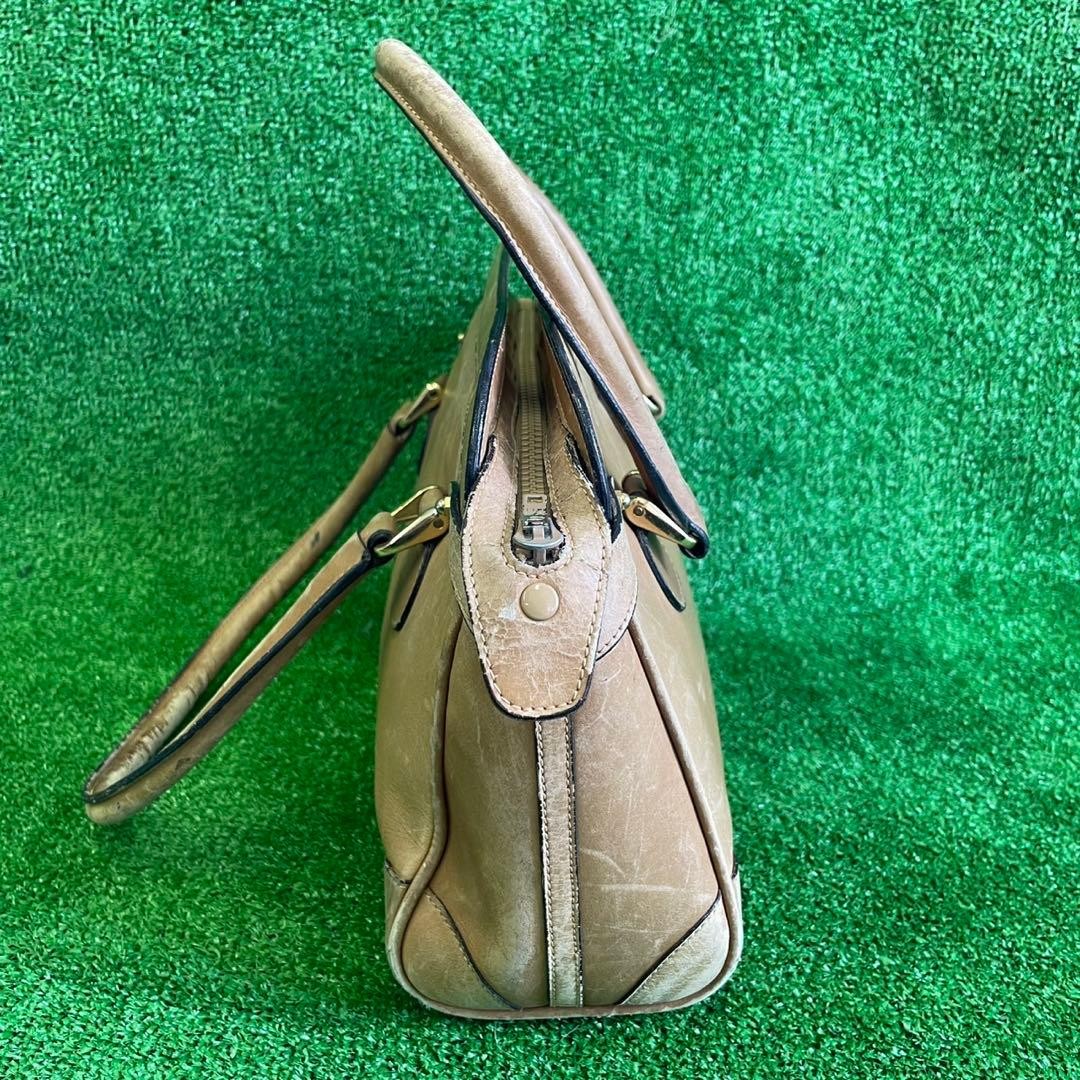 4 GUCCI Old Gucci Handbag Vintage Gold Hardware