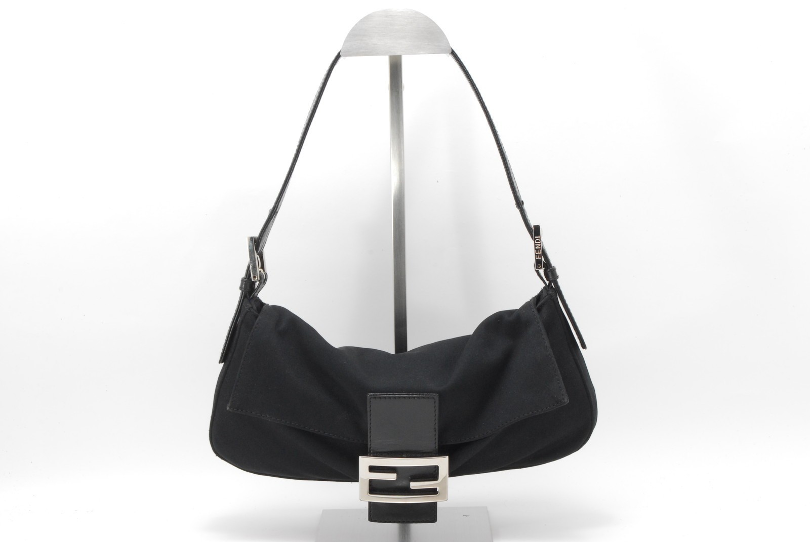 FENDI Mamma Baguette Shoulder Bag Black