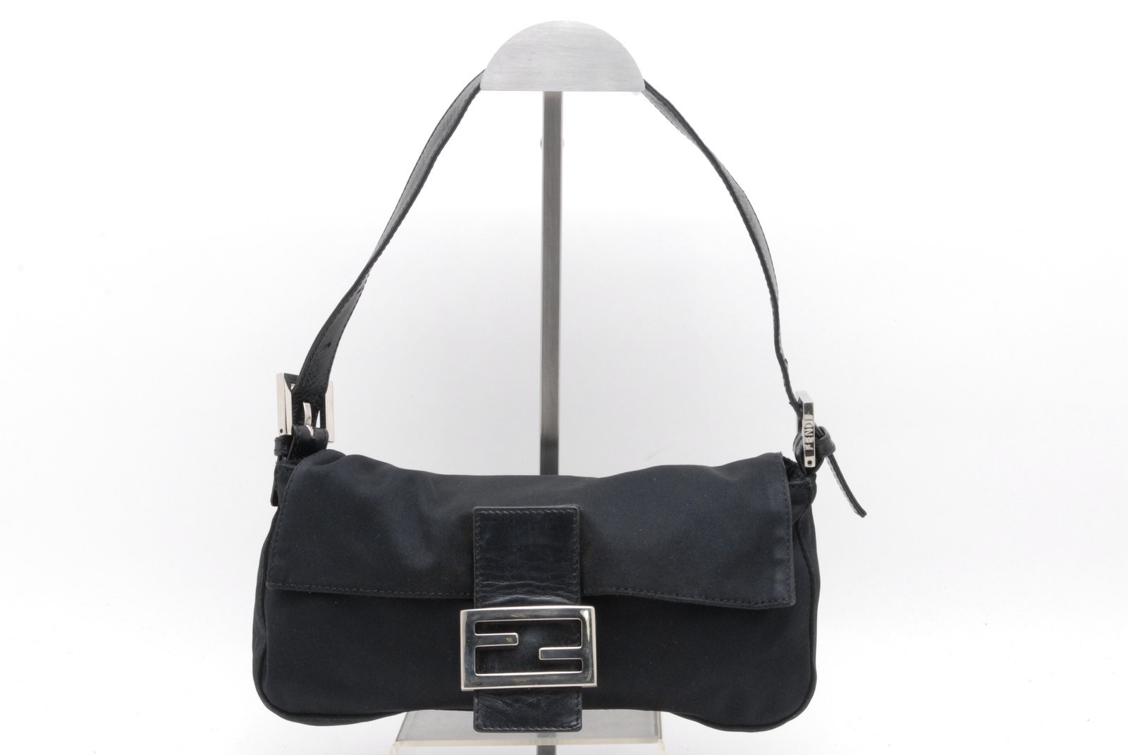FENDI Mamma Baguette Shoulder Bag Black