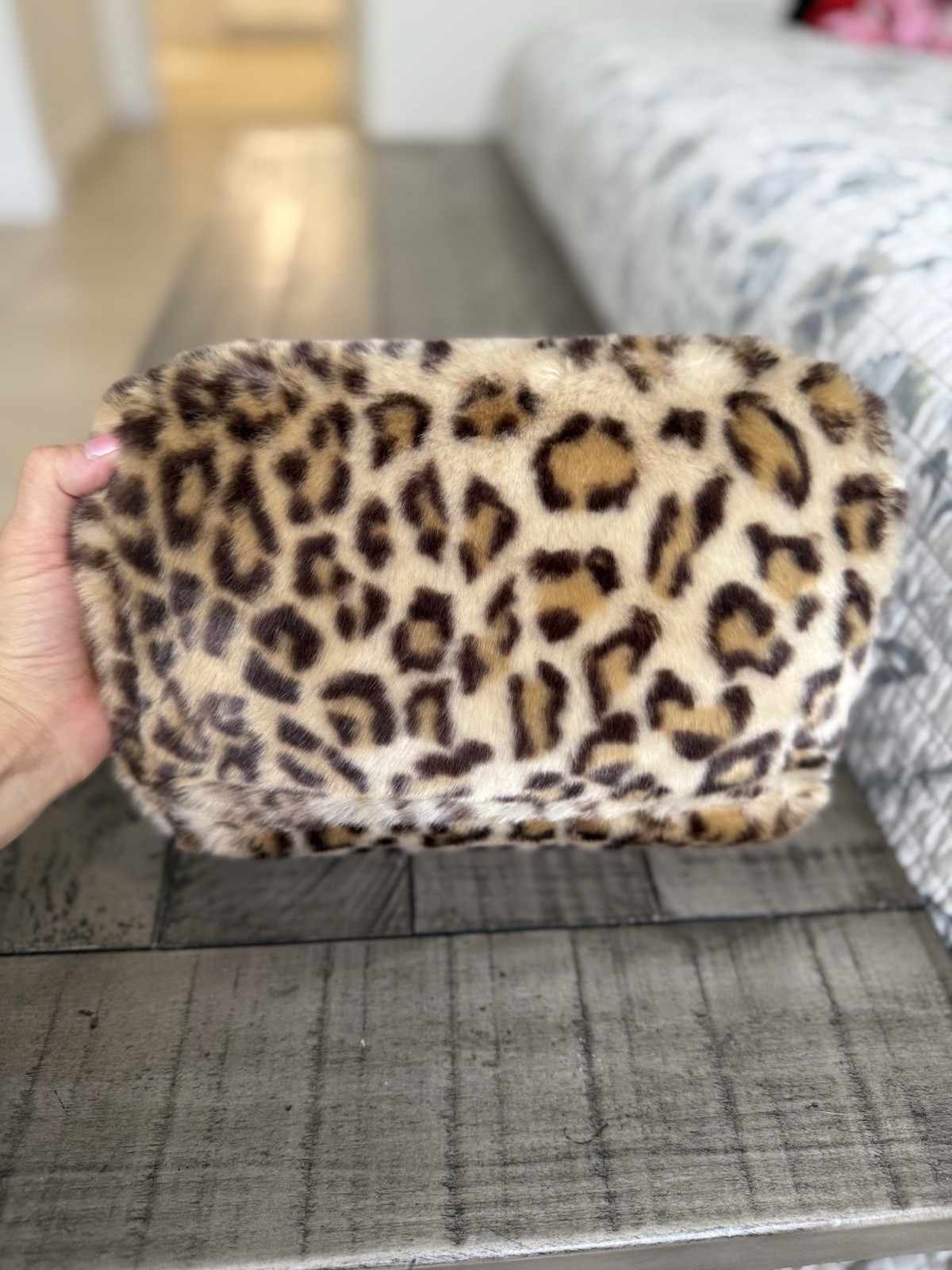 Rare Novelty Kate Spade Run Wild Leopard Print Faux Fur MUFF Cat Crossbody Bag