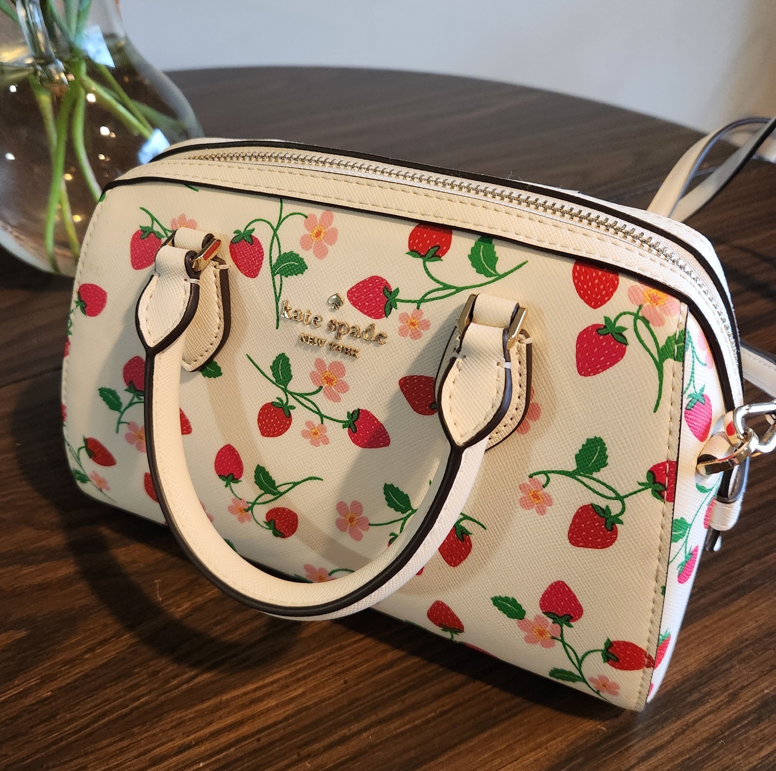 Kate Spade Crossbody Purse White Strawberry Print Adjustable Strap Zip Closure