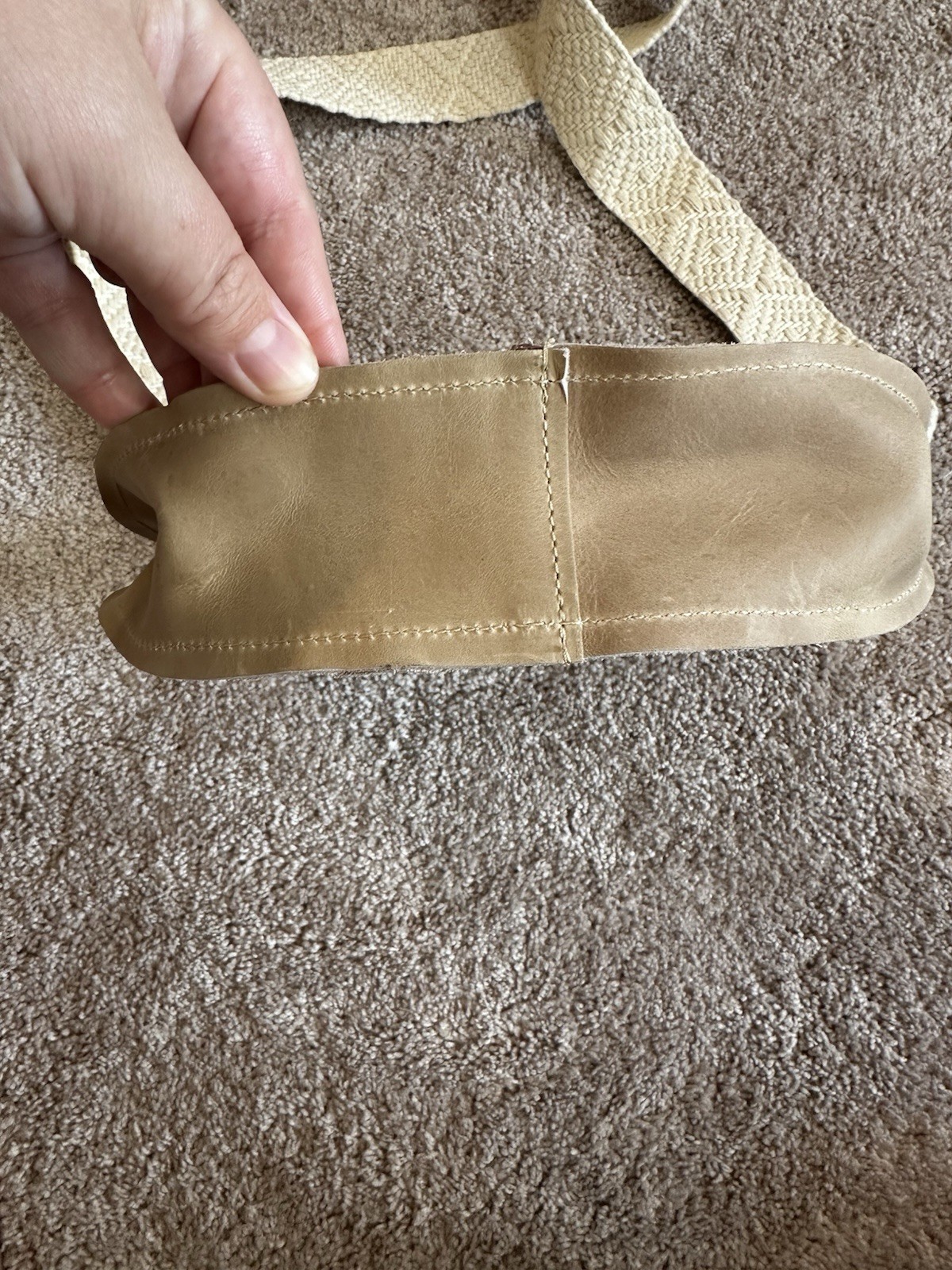 Designed For Joy Tan Leather Crossbody Bag Acrylic Ring Handle Detachable Strap