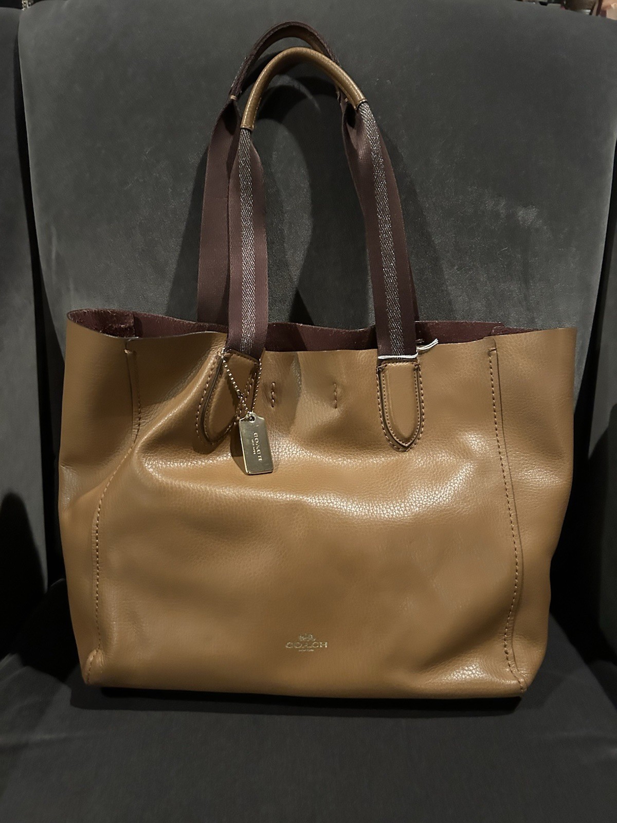 Coach Leather Market Tote Bag Tan Pebbled Leather Red Interior Shoulder Bag