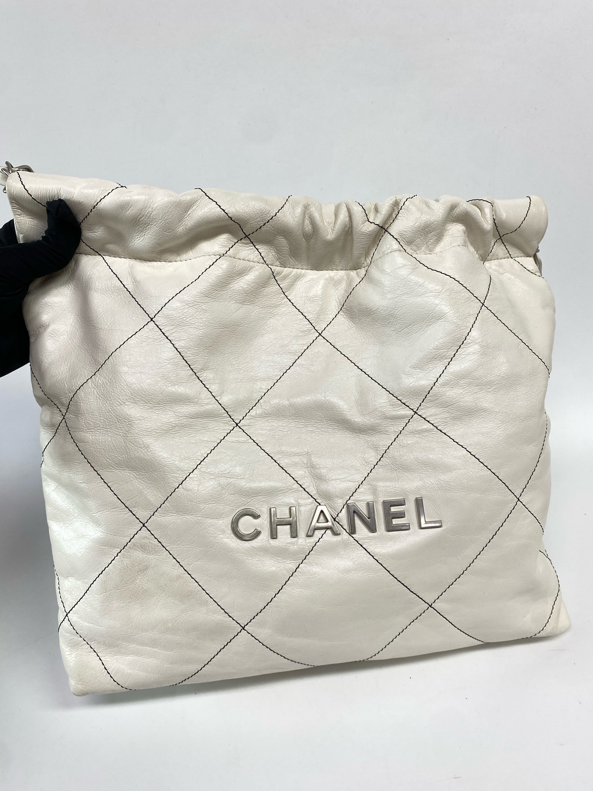 Chanel 22 Small Hobo Bad White Smooth Calfskin Silver HW Drawstring Chain Tote