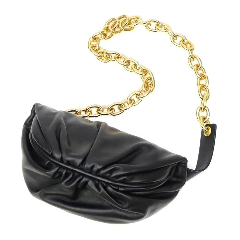 BOTTEGA VENETA Bag: The Chain Pouch Black W23*H14cm w/dust bag;