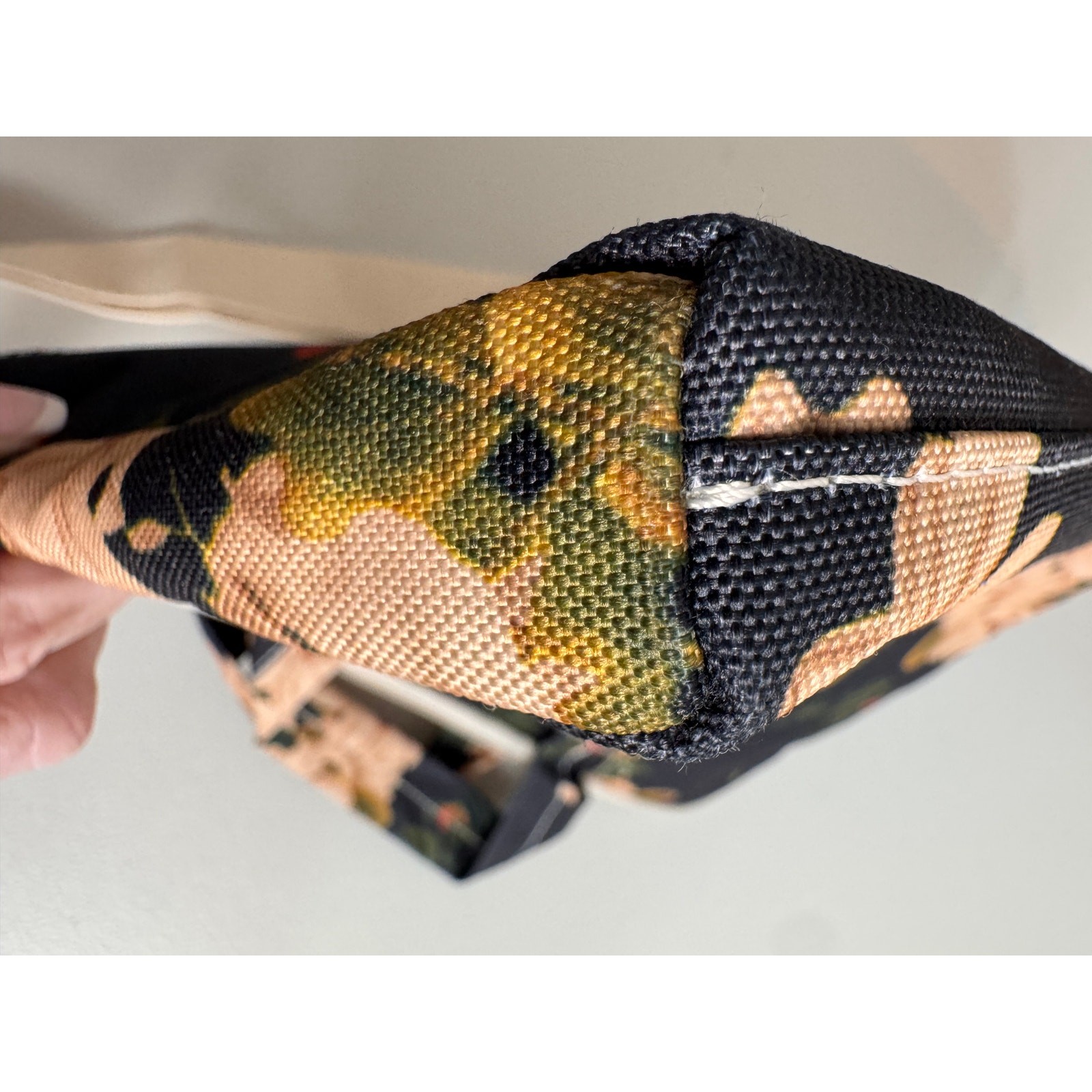 Dachee laptop bag floral canvas pockets thin lightweight padded handles & strap