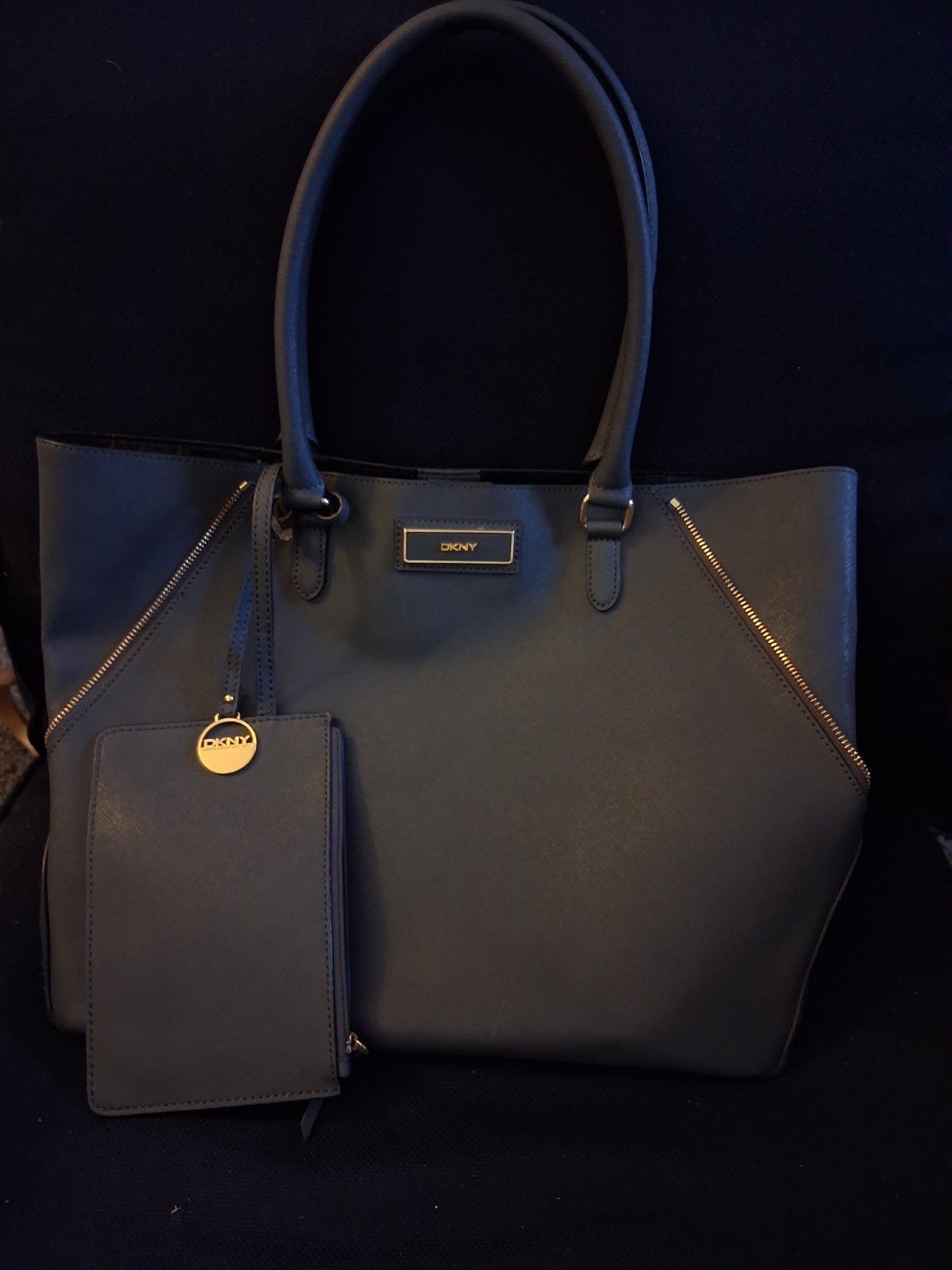 Large Tote Bag, Women’s DKNY Blue /Gray. 18 inch. LEATHER.