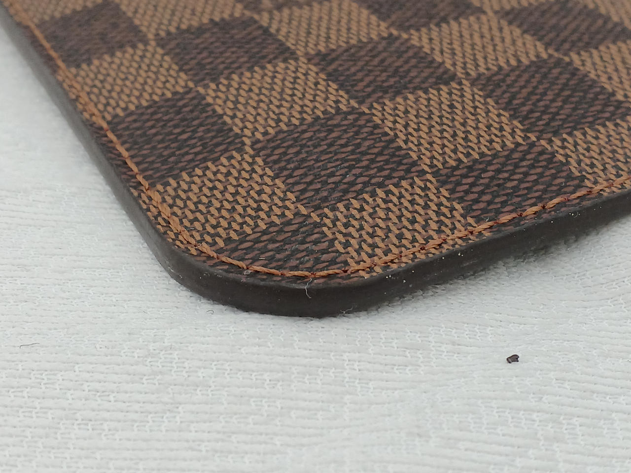 Louis Vuitton Damier Neverfull Pouch 9.6 inch