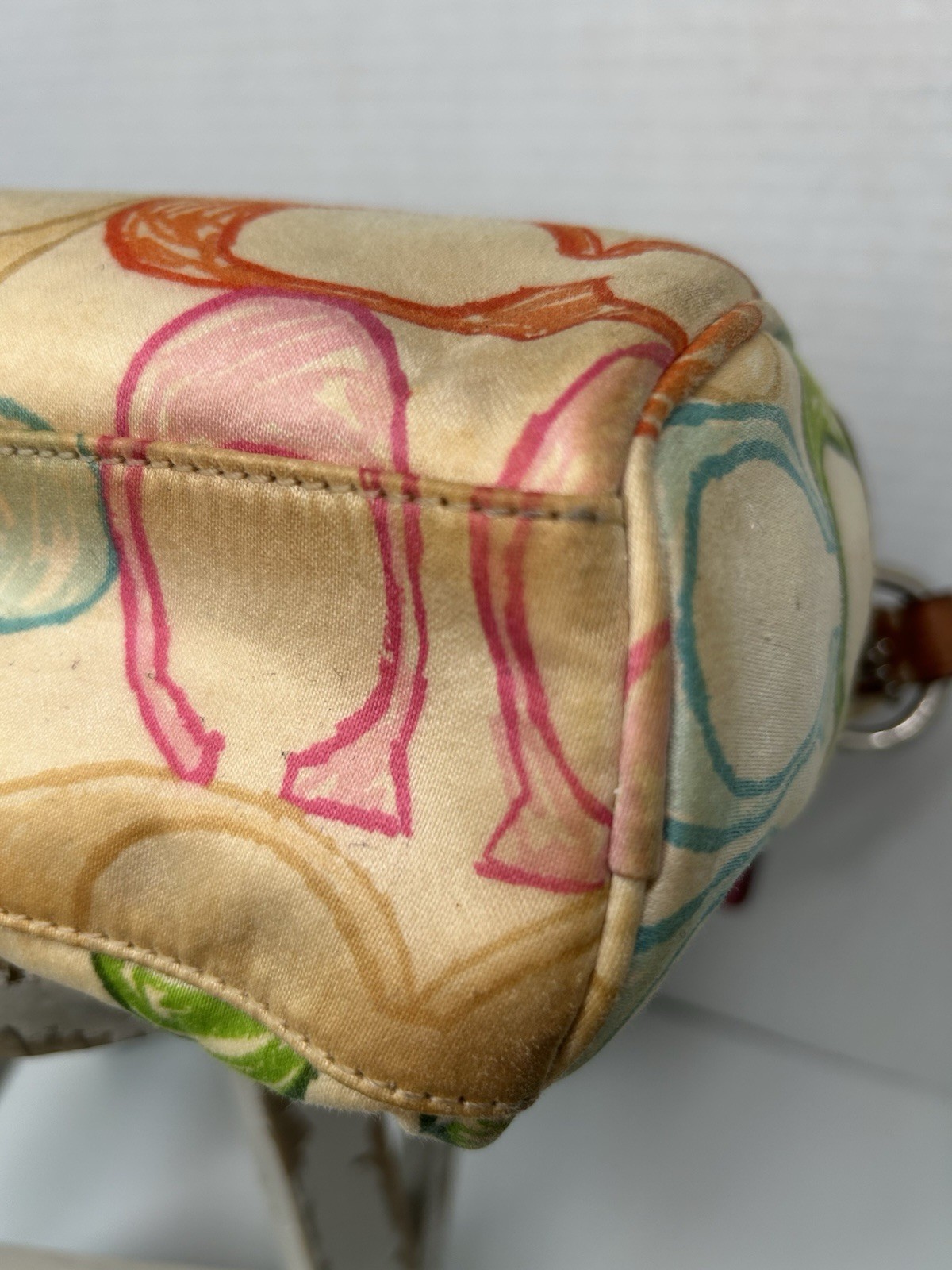 COACH 10677 Hamptons Scribble Barrel Bag Multicolor 2006 Y2K Vintage RARE