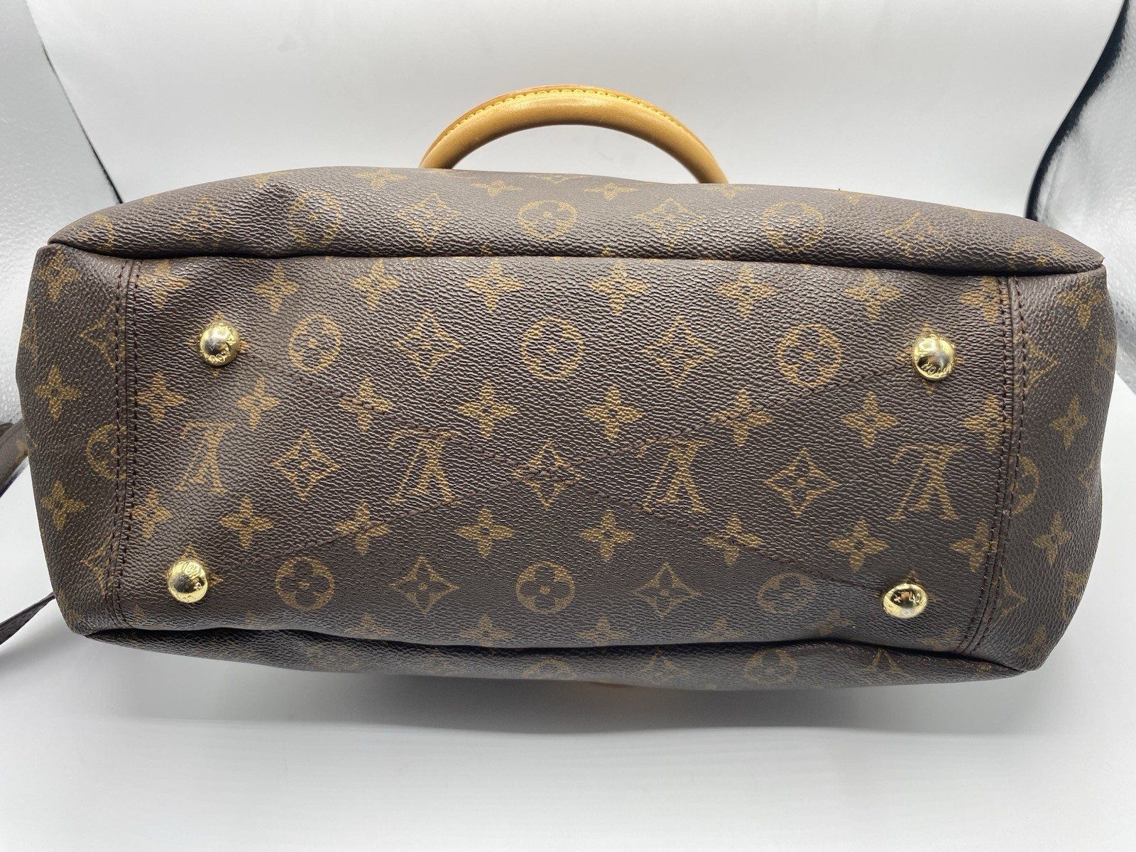 Louis Vuitton Monogram Pallas Satchel Top Handle Zip Detachable Strap Gold Purse