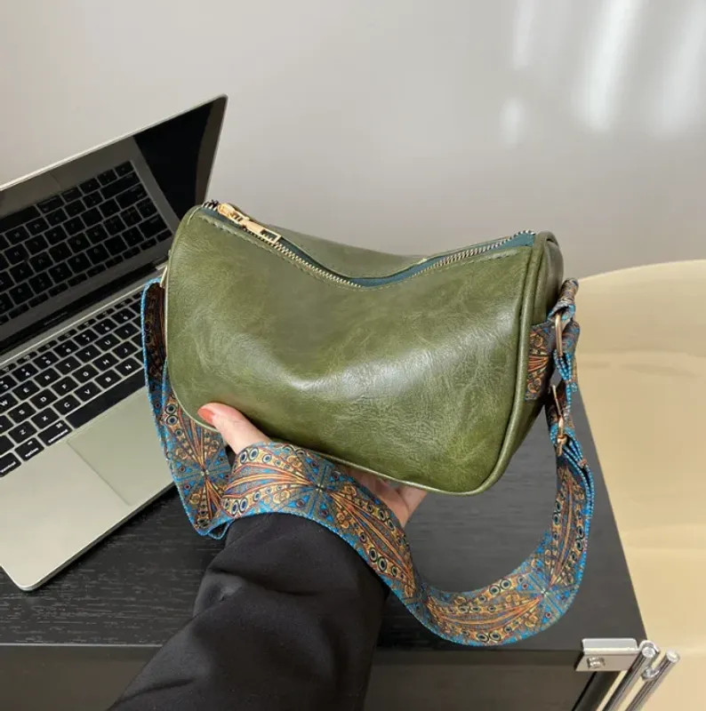 Vintage Solid Color PU Leather Women Fashion Shoulder Sling Bag High-Capacity