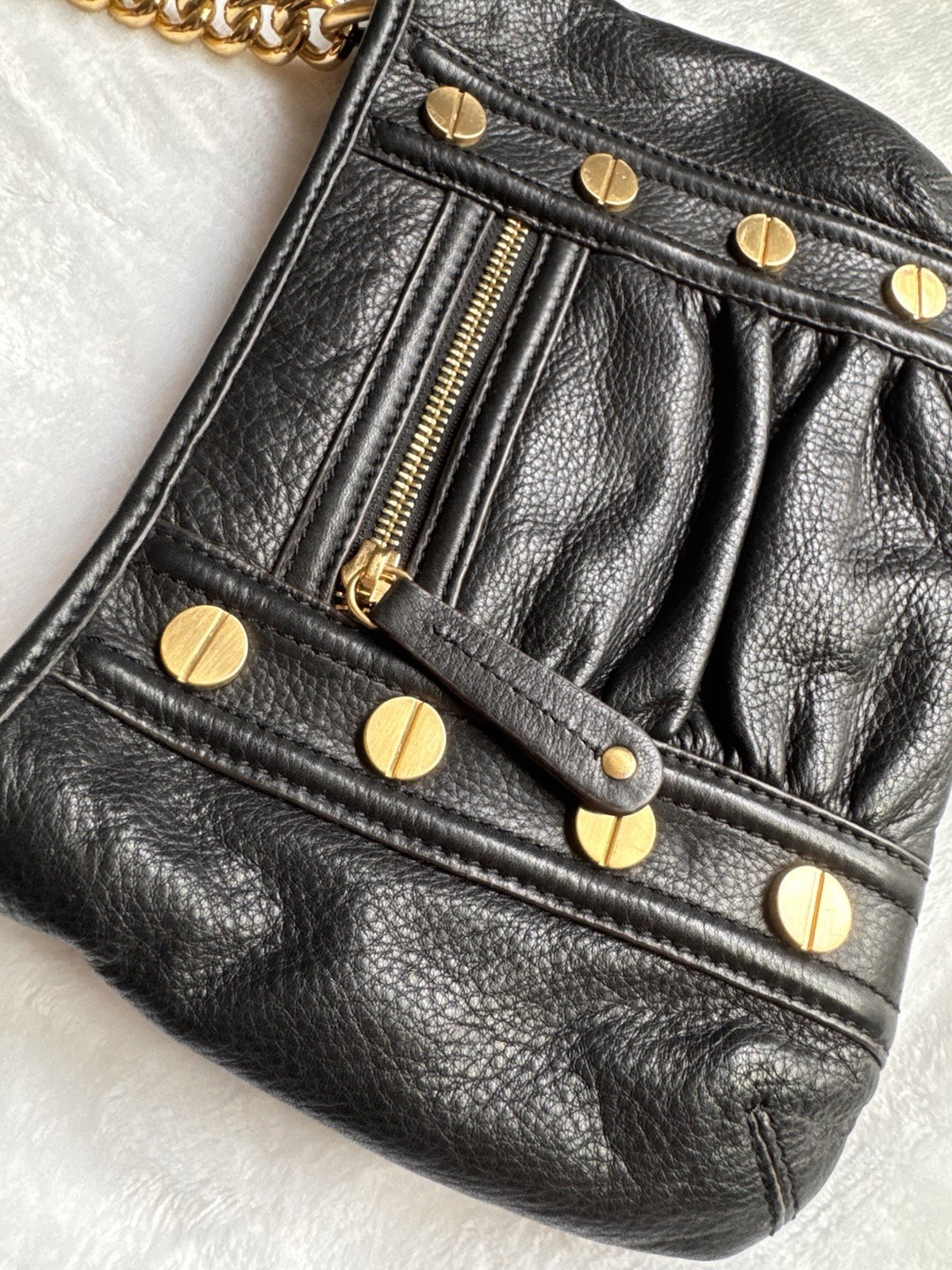 ⁠B. Makowsky Y2K Black Pebbled Leather Ruched Shoulder Bag Gold Chain Link