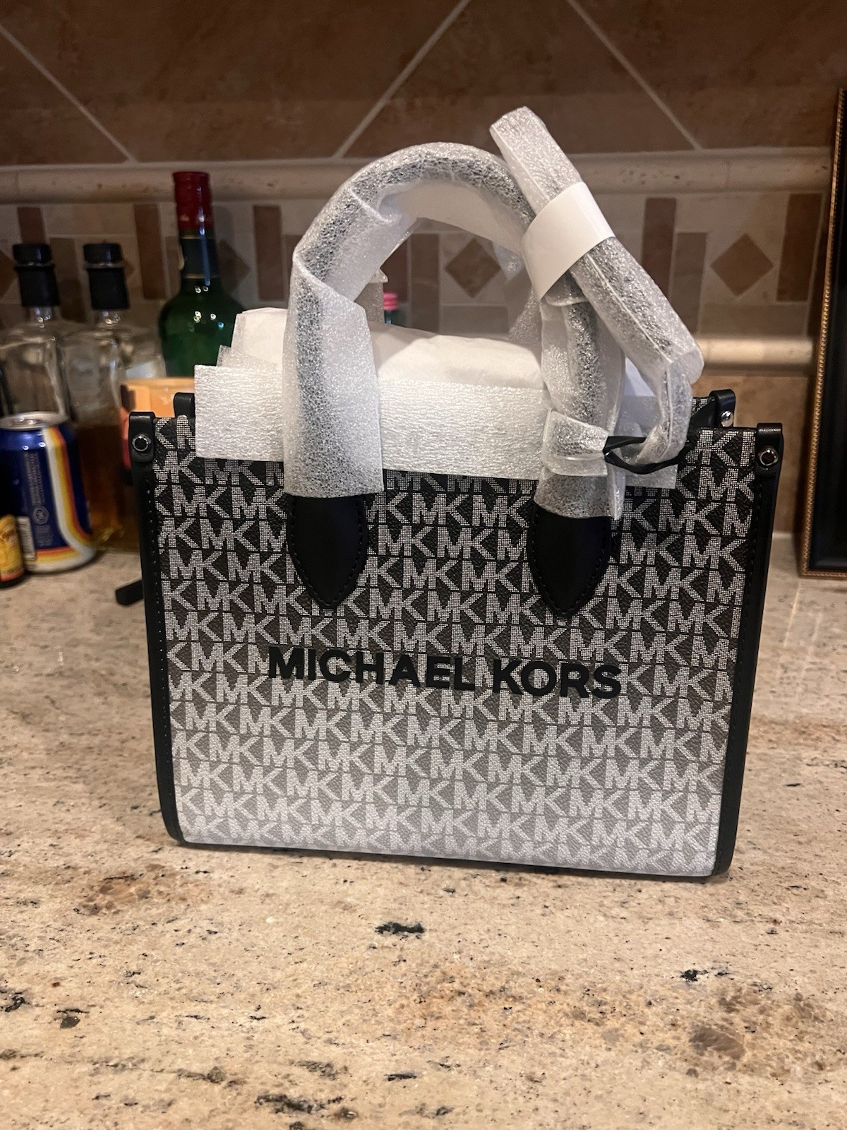 Michael Kors Women’s Bag. Black and White. Brand New with Tags. Mirella Tote Bag
