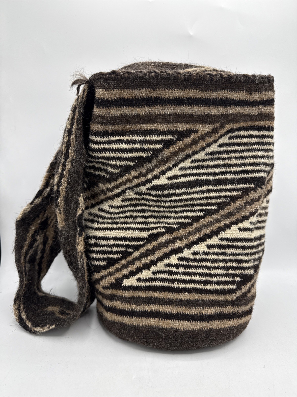 Authentic 100% Arhuaca Mochila Handwoven Colombian Bag Virgin Wool Seed Brown