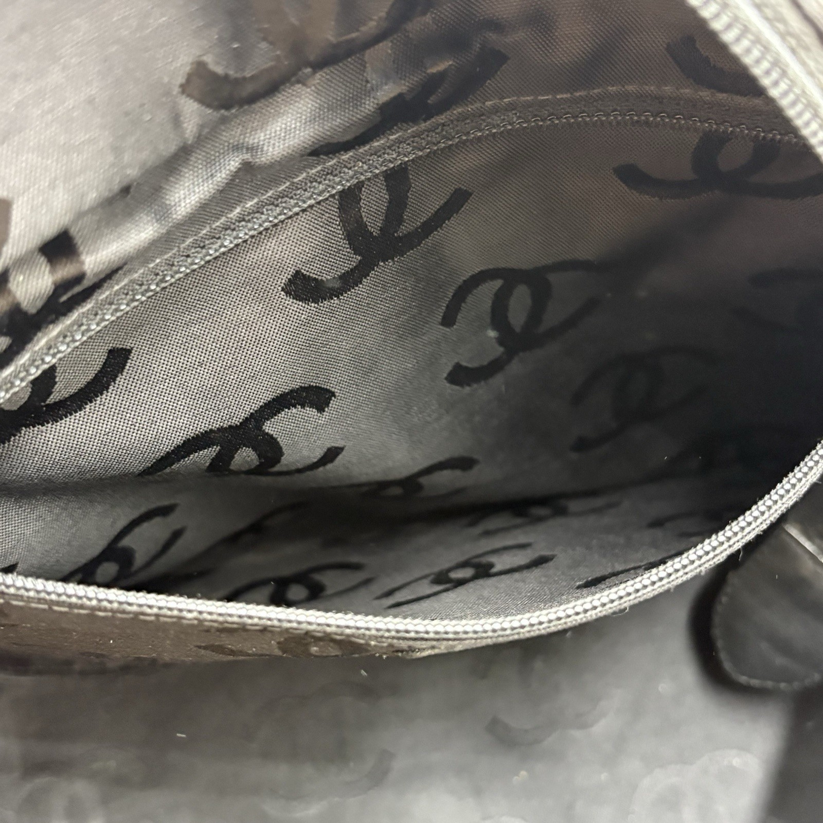 Auth CHANEL Cambon Line Large Tote Bag Beige Black Serial Sticker 2Y8885