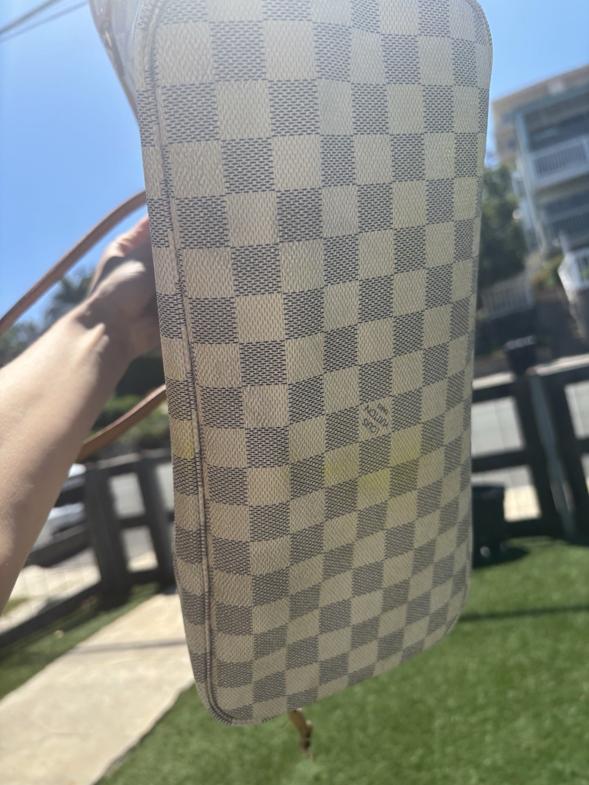 Authentic Louis Vuitton Neverfull MM Damier Azur w/ Pouch Beige Interior