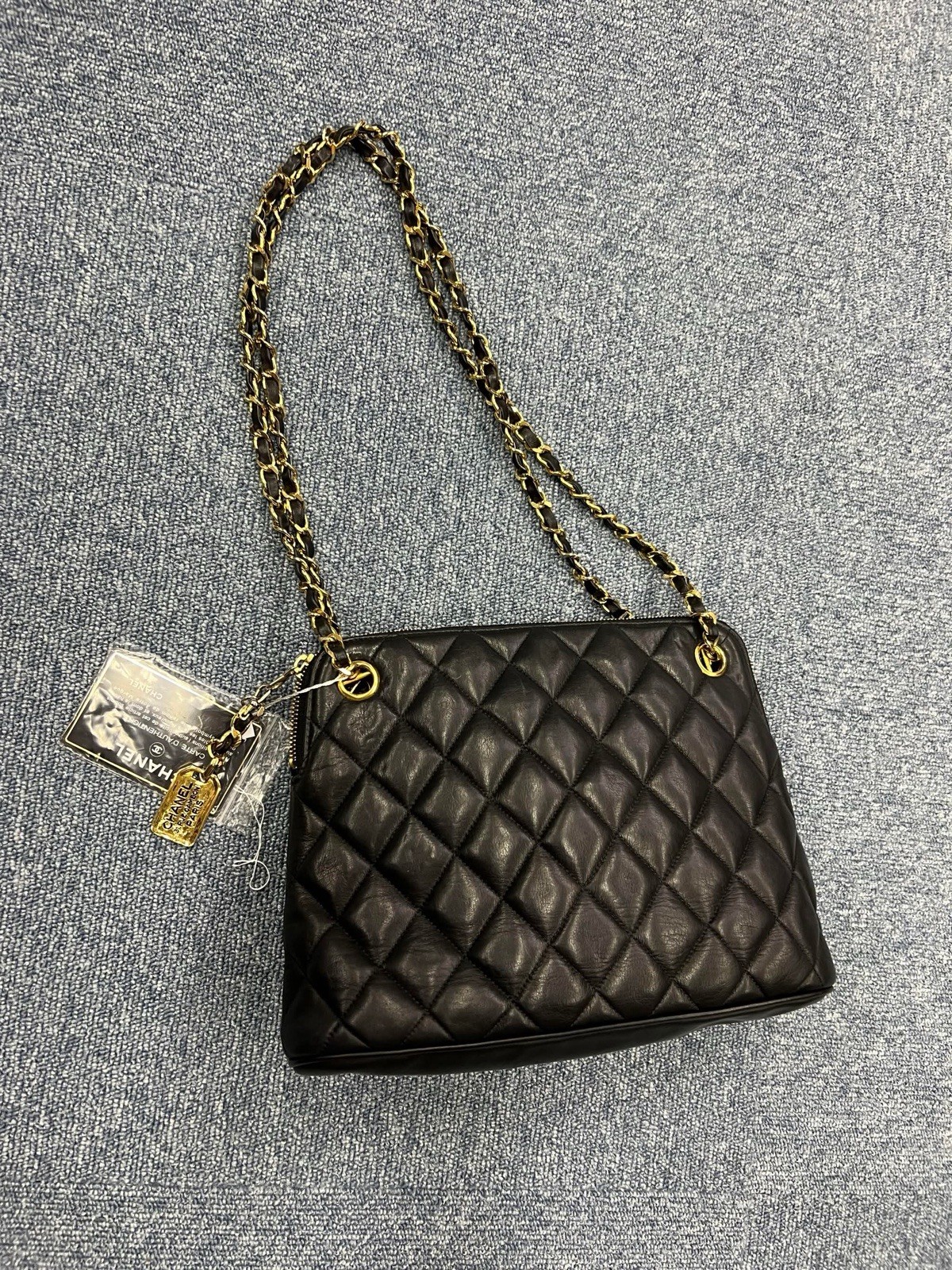 Chanel Dome 24 kt plated Vintage Shoulder Bag